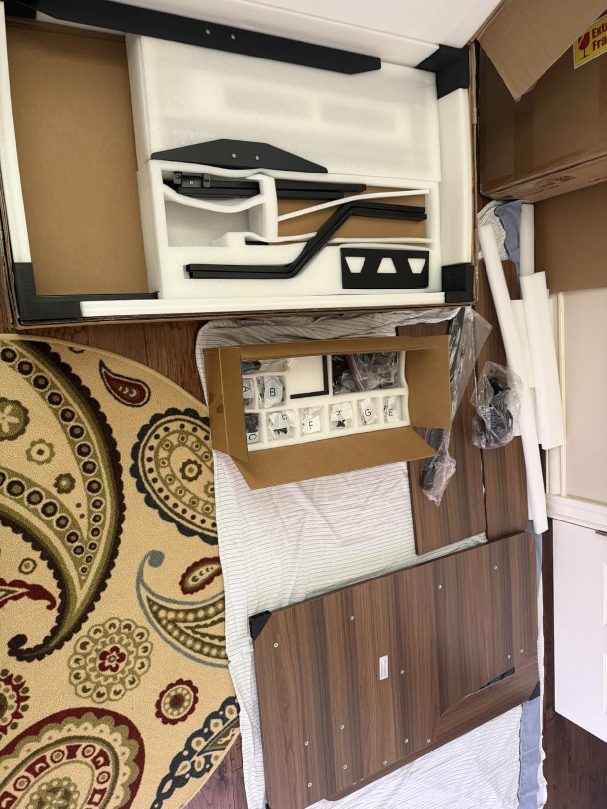 EUREKA ERGONOMIC L Shaped Gaming Desk, 60 Inch L60 Home Office Corner PC Computer Gamer Table Large Writing Workstation Gifts w Mouse Pad Cable Management, Space Saving, Easy to Assemble, Left, Black Customer Review EUREKA ERGONOMIC L Shaped Gaming Desk, 60 Inch L60 Home Office Corner PC Computer Gamer Table Large Writing Workstation Gifts w Mouse Pad Cable Management, Space Saving, Easy to Assemble, Left, Black - Customer Photo 2