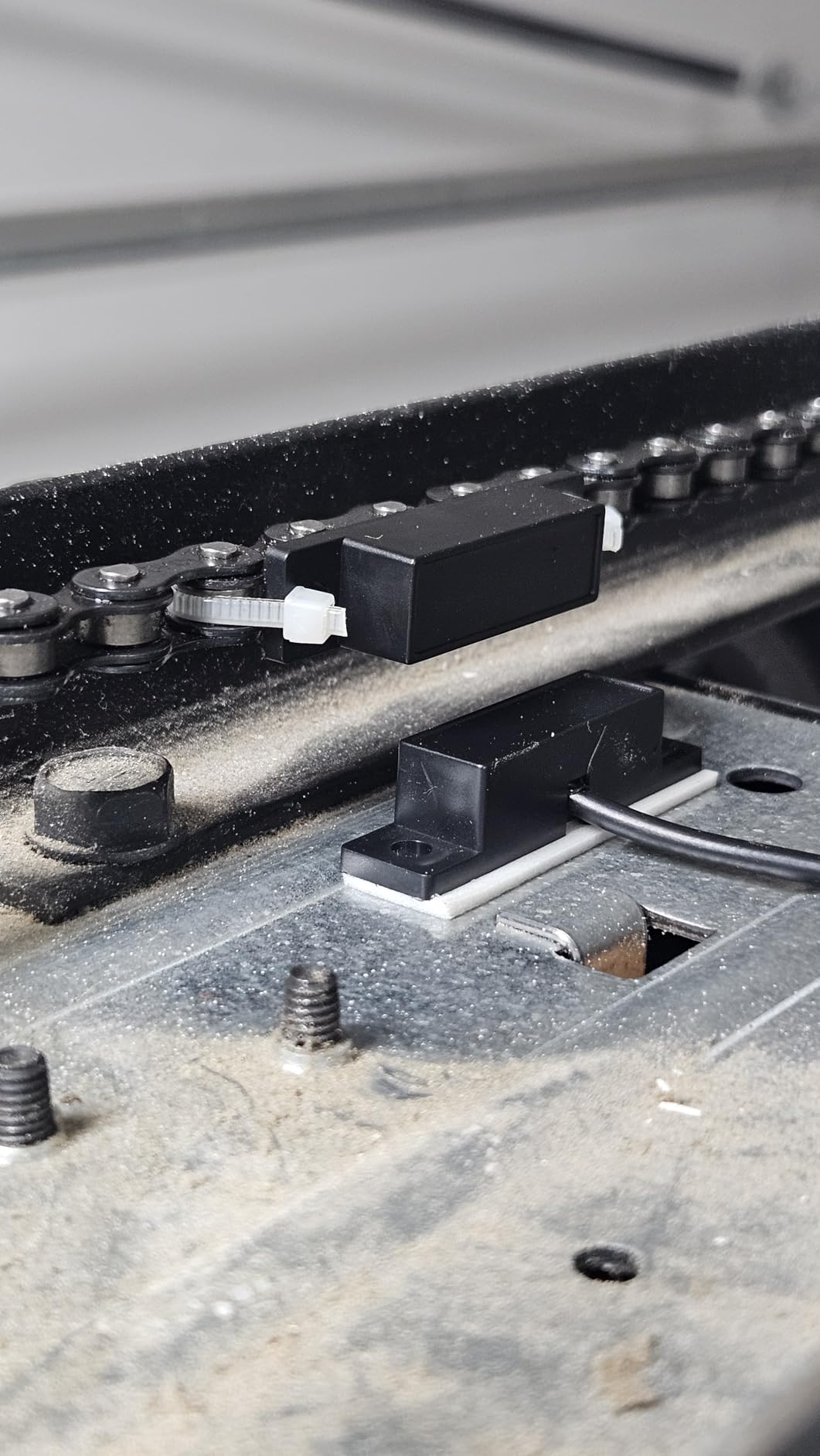 meross Smart WiFi Garage Door Opener Remote, App Control, Works with Alexa, Google Assistant and SmartThings, No Hub Needed(Non HomeKit Versions) Customer Review meross Smart WiFi Garage Door Opener Remote, App Control, Works with Alexa, Google Assistant and SmartThings, No Hub Needed(Non HomeKit Versions) - Customer Photo 3