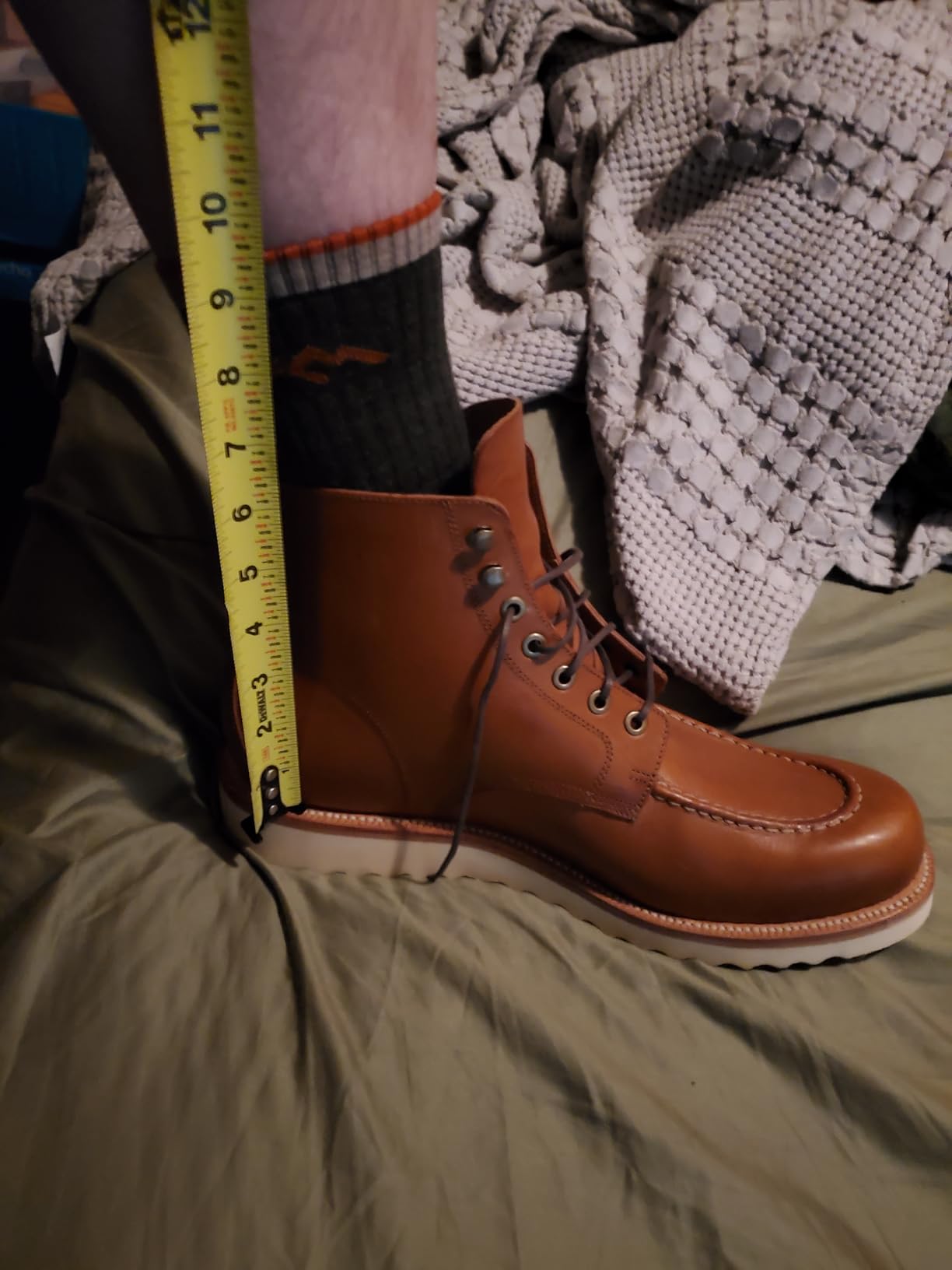 Darn Tough Hiker Midweight Micro Crew Sock with Cushion, Mens Socks for Hiking and Camping, Boot Socks Customer Review Darn Tough Hiker Midweight Micro Crew Sock with Cushion, Mens Socks for Hiking and Camping, Boot Socks - Customer Photo 2