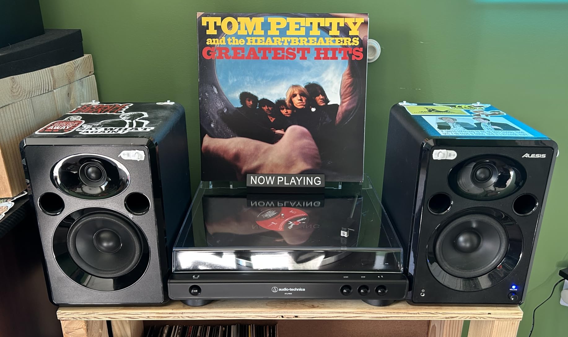 Audio-Technica AT-LP60X-BK Fully Automatic Belt-Drive Stereo Turntable, Black, Hi-Fi, 2 Speed, Dust Cover, Anti-Resonance, Die-Cast Aluminum Platter - Customer Photo 1