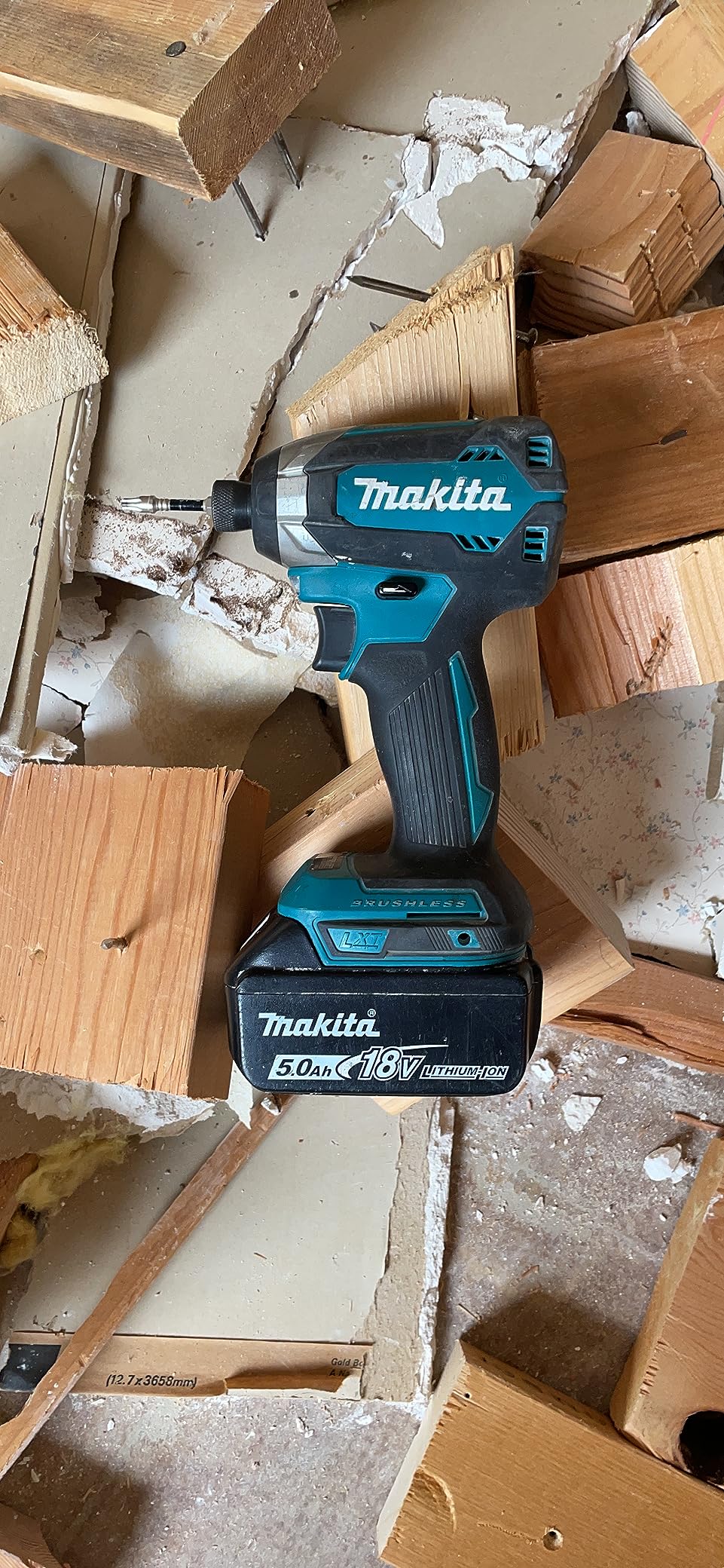 Makita XT269T 18V LXT Lithium-Ion Brushless Cordless 2-Pc. Combo Kit (5.0Ah) - Customer Photo 2