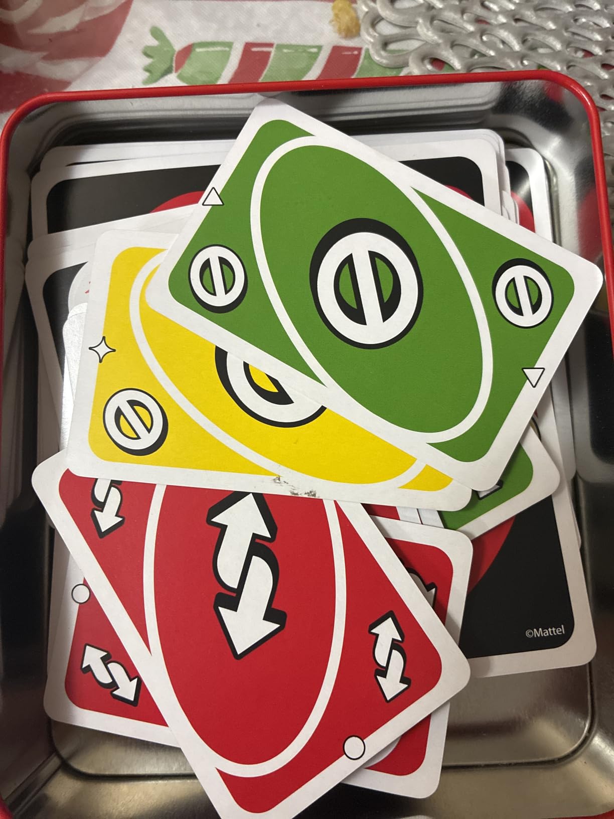 Mattel Games UNO Card Game in Travel & Storage Tin for Kid, Adult & Family Nights & Parties, Color Blind Accessible & Customizable Deck (Amazon Exclusive) - Customer Photo 1