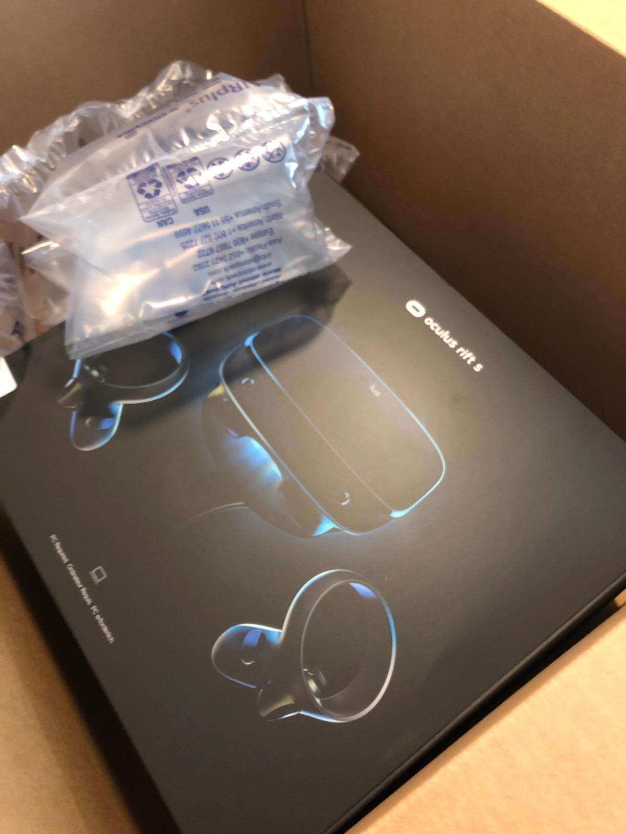 Oculus Rift S PC-Powered VR Gaming Headset - Customer Photo 2