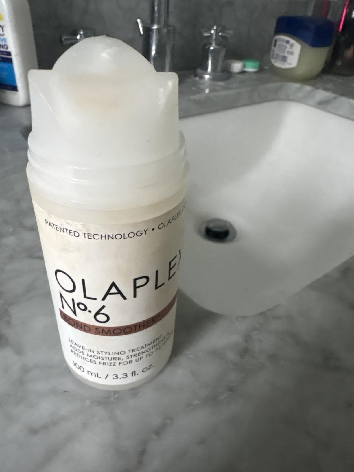 Olaplex Nº. 6 Bond Smoother: Leave-In Styling Treatment | Smooths, Conditions, & Strengthens | Frizz Control for Up to 72 Hours | For Coily, Curly, Straight, and Wavy, 100 mL / 3.3 Fl. Oz. - Customer Photo 1