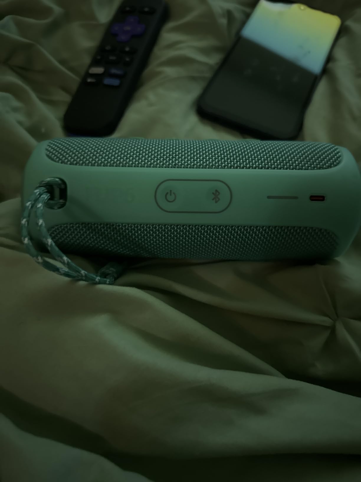 JBL FLIP 5, Waterproof Portable Bluetooth Speaker, Black, Small - Customer Photo 3