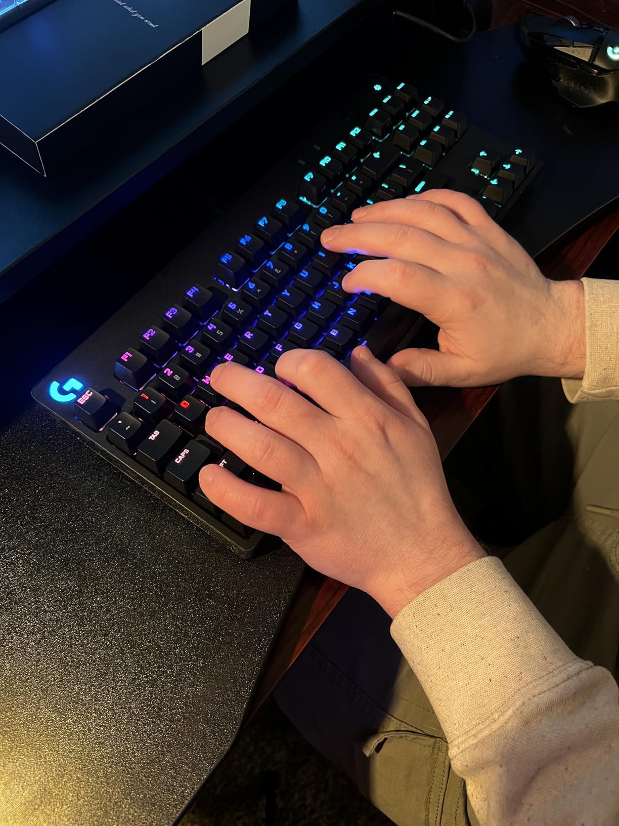 Logitech G PRO Mechanical Gaming Keyboard, Ultra Portable Tenkeyless Design, Detachable Micro USB Cable, 16.8 Million Color LIGHTSYNC RGB Backlit Keys - Customer Photo 2