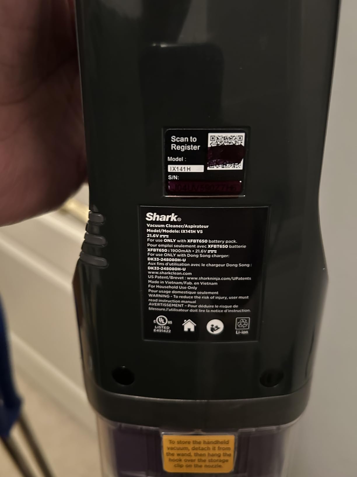 Shark | Pet Cordless Vacuum Cleaner | LED Headlights | Removable Handheld Vacuum for Pet Hair | Crevice Tool & Pet Multi-Tool Included | 40min Runtime | For Carpet & Hard Floors | Grey | IX141 - Customer Photo 2