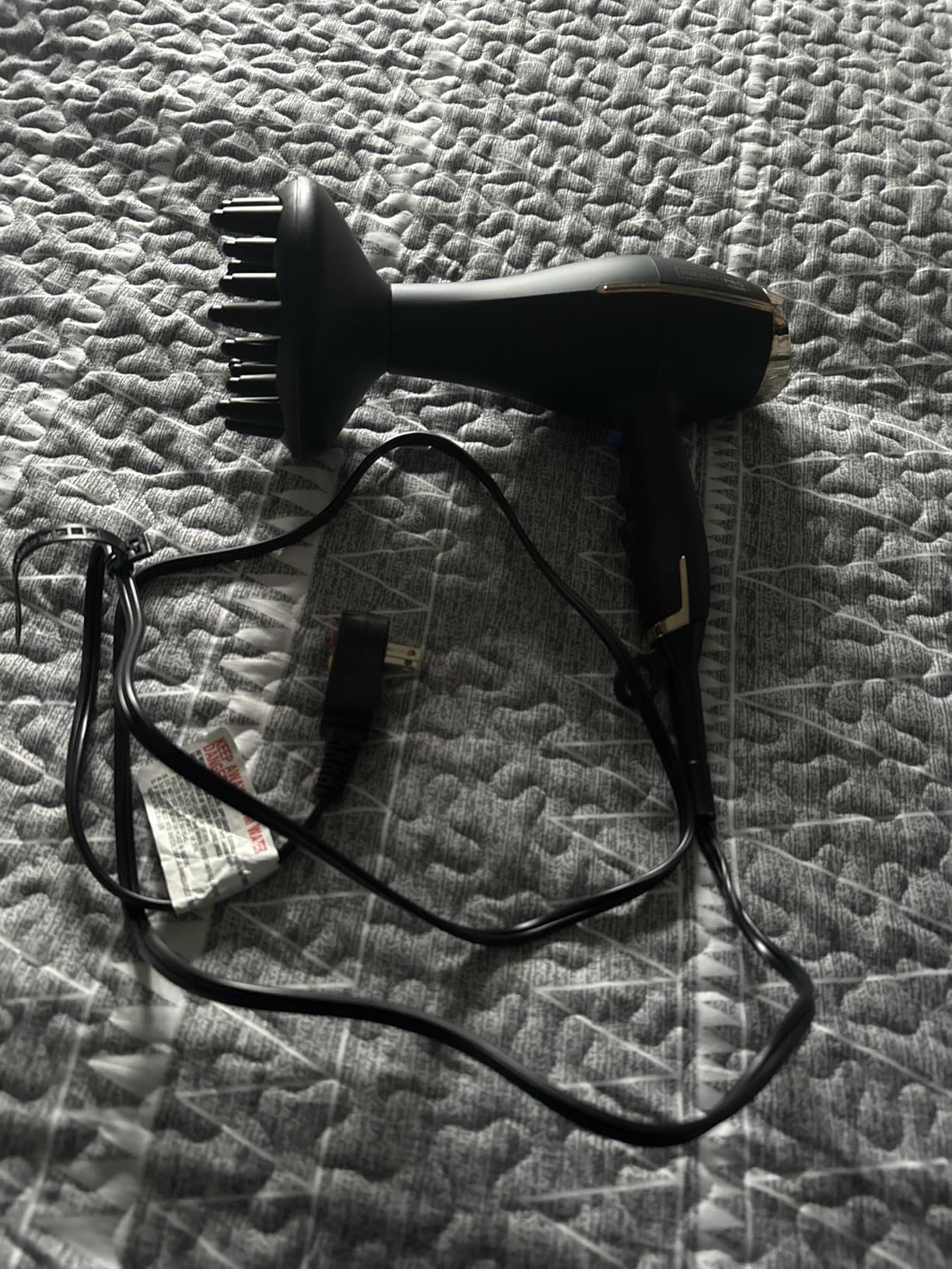 INFINITI PRO by CONAIR Hair Dryer, 1875W Blow Dryer with Diffuser and Concentrator, Ceramic Technology, 3 Heat & 2 Speed Settings, Cold Shot Button, Black - Customer Photo 2