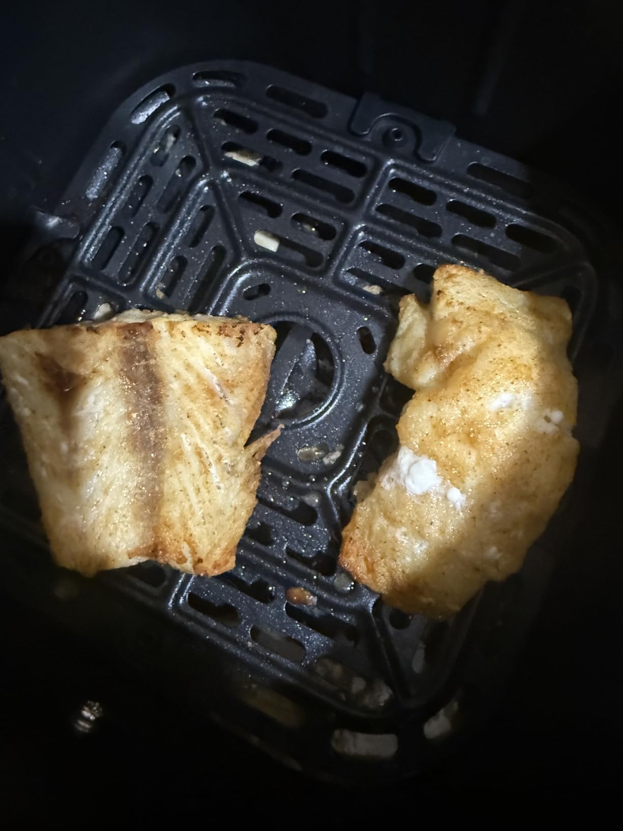 Instant Pot Vortex Plus 6QT XL Air Fryer, 6-in-1, Broils, Dehydrates, Crisps, Roasts, Reheats, Bakes for Quick Easy Meals, 100+ In-App Recipes, Dishwasher-Safe, from the Makers of Instant Pot, Black - Customer Photo 4