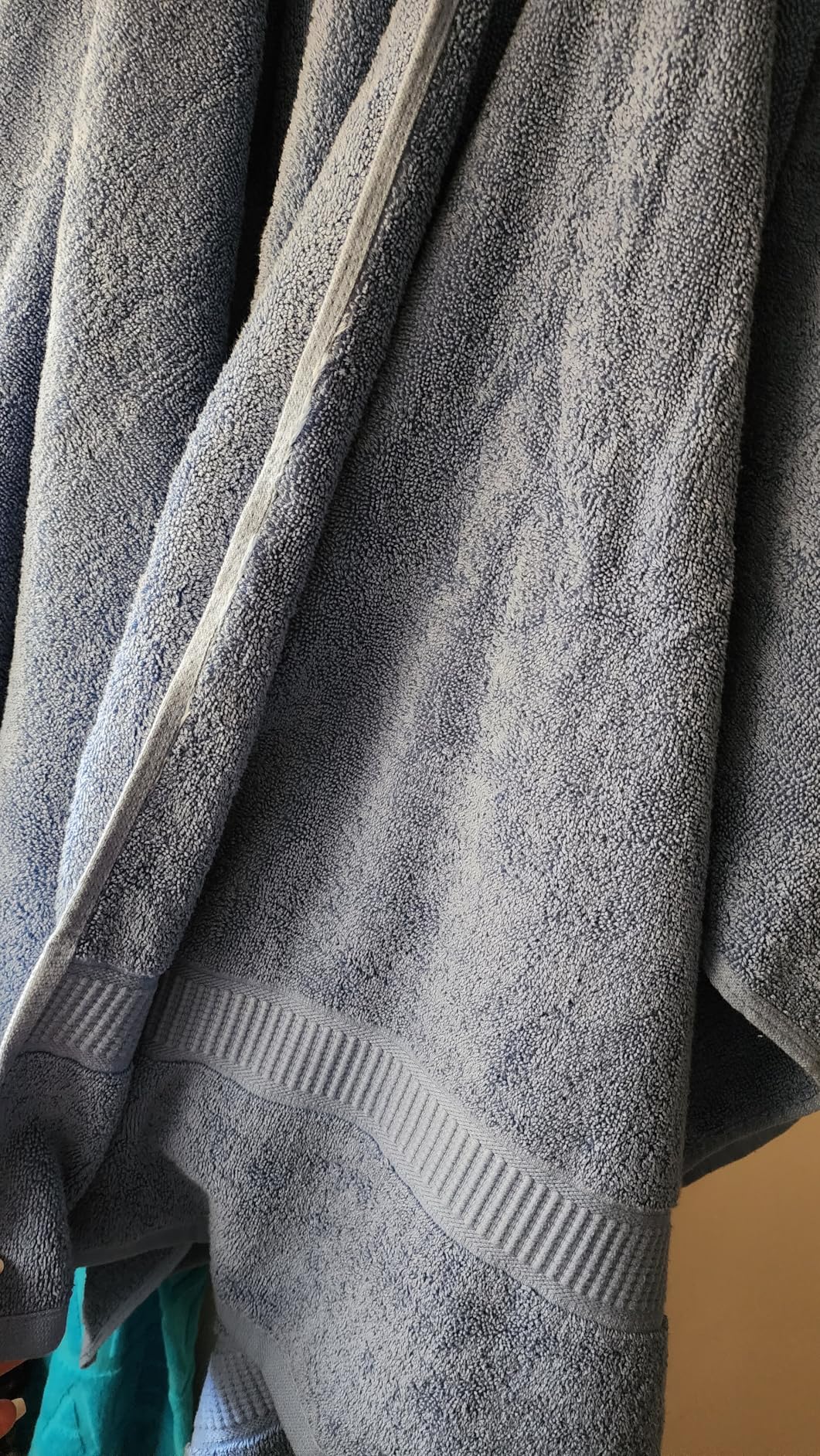 Utopia Towels Luxurious Jumbo Bath Sheet 2 Piece, 600 GSM, 35 by 70 Inches, 100% Ring Spun Cotton, Highly Absorbent and Quick Dry Extra Large Bath Towel, Super Soft Towel, Grey - Customer Photo 2