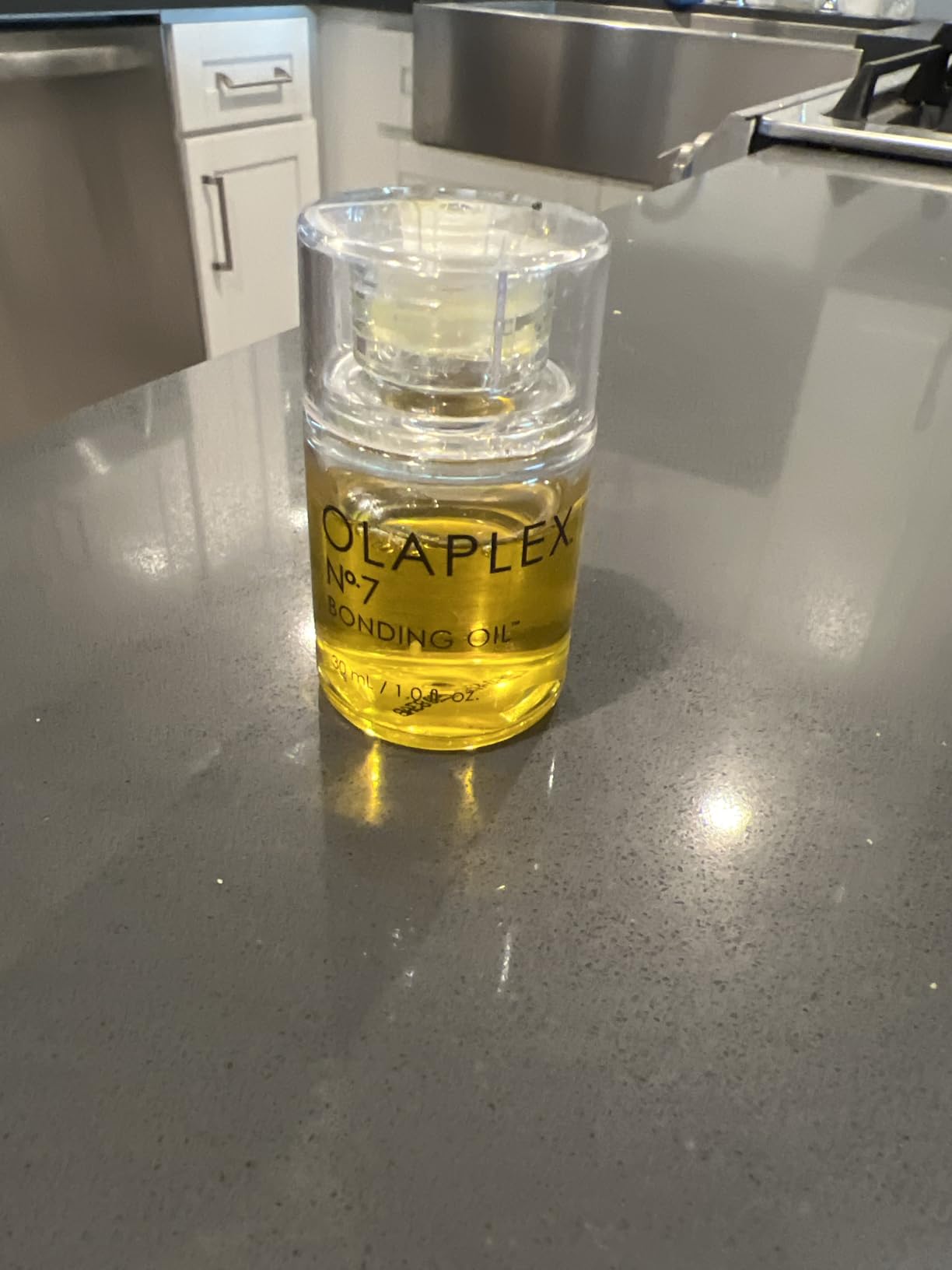 Olaplex No. 7 Bonding Oil, Concentrated High Shine Heat Protectant | Visibly Smooths & Softens Hair | Added Color Vibrancy | Up to 72 Hour Frizz Control | For All Hair Types | 1 fl oz - Customer Photo 1