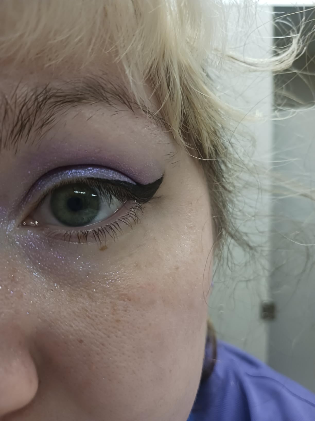 Maybelline Hyper Easy Liquid Pen No-Skip Eyeliner, Satin Finish, Waterproof Formula, Pitch Black, 0.018 Fl Oz - Customer Photo 1