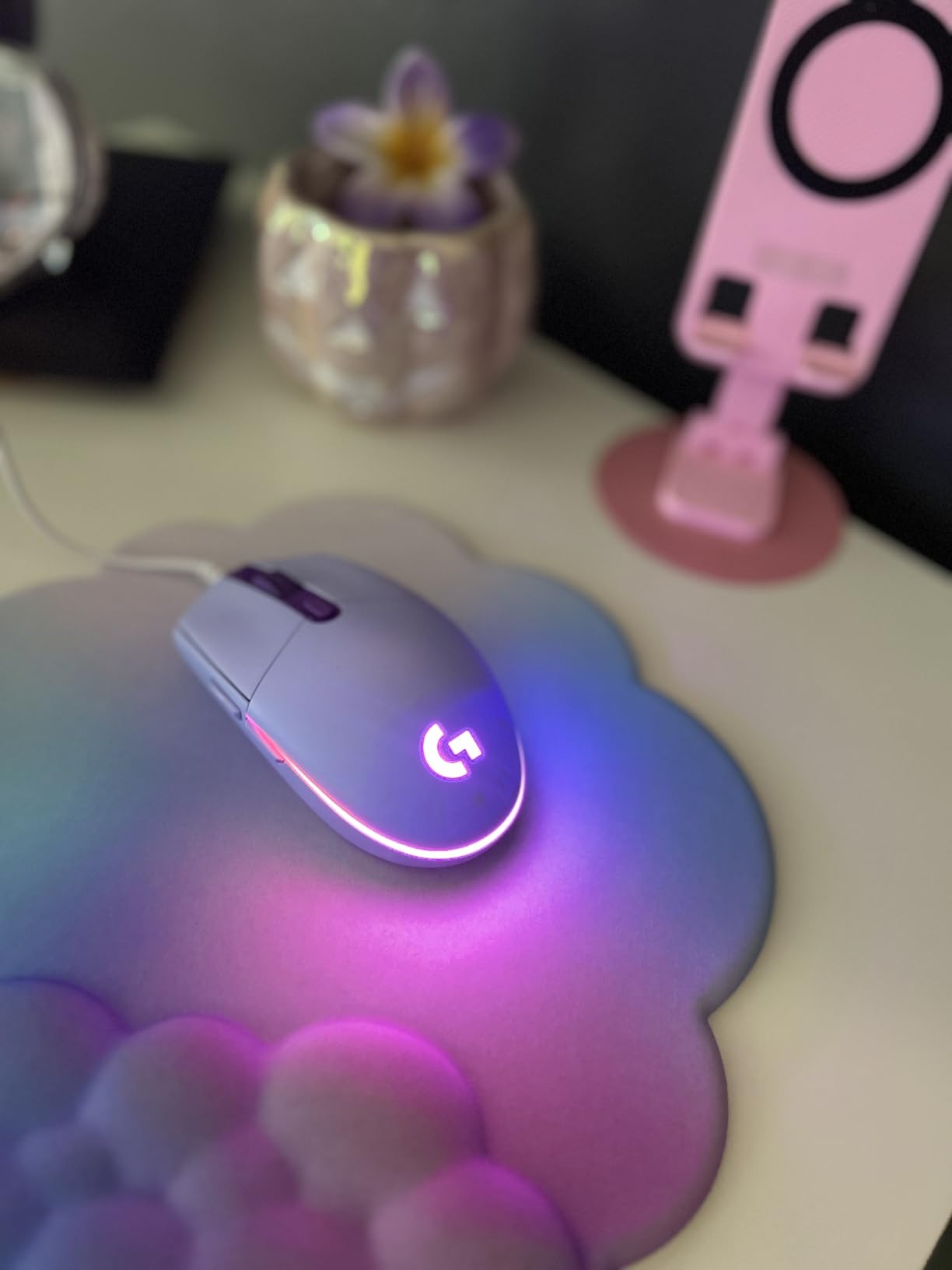 Logitech G203 Wired Gaming Mouse, 8,000 DPI, Rainbow Optical Effect LIGHTSYNC RGB, 6 Programmable Buttons, On-Board Memory, Screen Mapping, PC/Mac Computer and Laptop Compatible - Black - Customer Photo 2