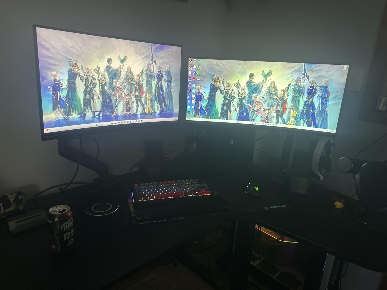 MOUNTUP Single Monitor Desk Mount Holds Screen up to 32 inch, Adjustable Gas Spring Monitor Arm, Computer Monitors Stand with Clamp/Grommet Mounting Base, VESA Mounts Fit 4.4-17.6lbs Computer, Black - Customer Photo 3