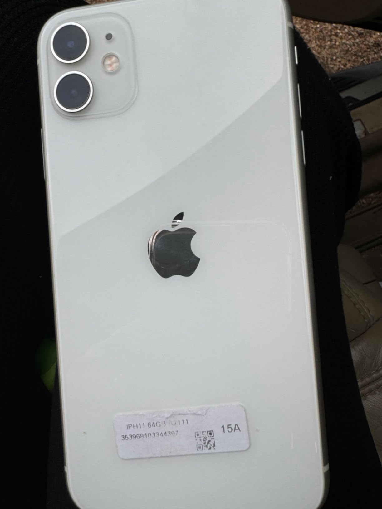 Apple iPhone 11, 64GB, Black - Unlocked (Renewed) - Customer Photo 4