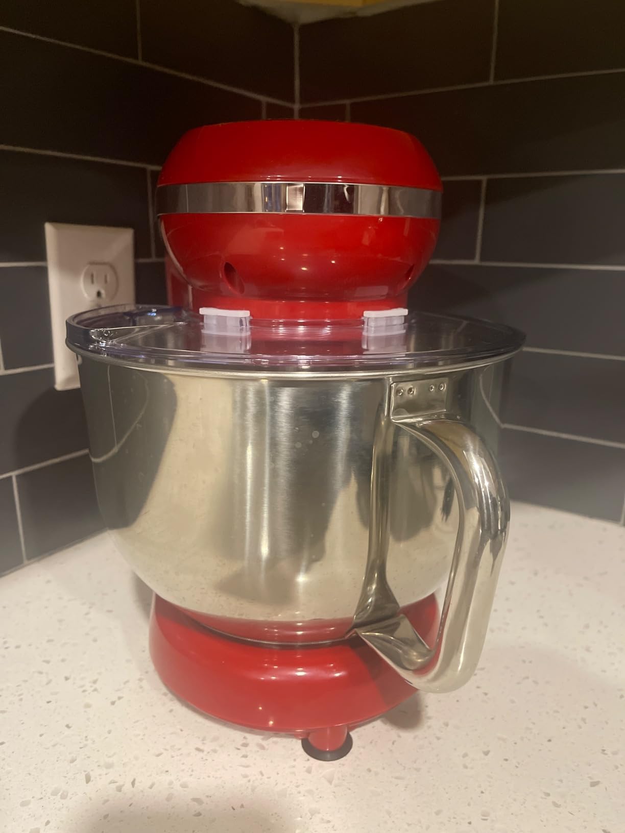 VIVOHOME Stand Mixer, 660W 10 Speed 6 Quart Tilt-Head Kitchen Electric Food Mixer with Beater, Dough Hook, Wire Whip and Egg Separator, Black Customer Review VIVOHOME Stand Mixer, 660W 10 Speed 6 Quart Tilt-Head Kitchen Electric Food Mixer with Beater, Dough Hook, Wire Whip and Egg Separator, Black - Customer Photo 1