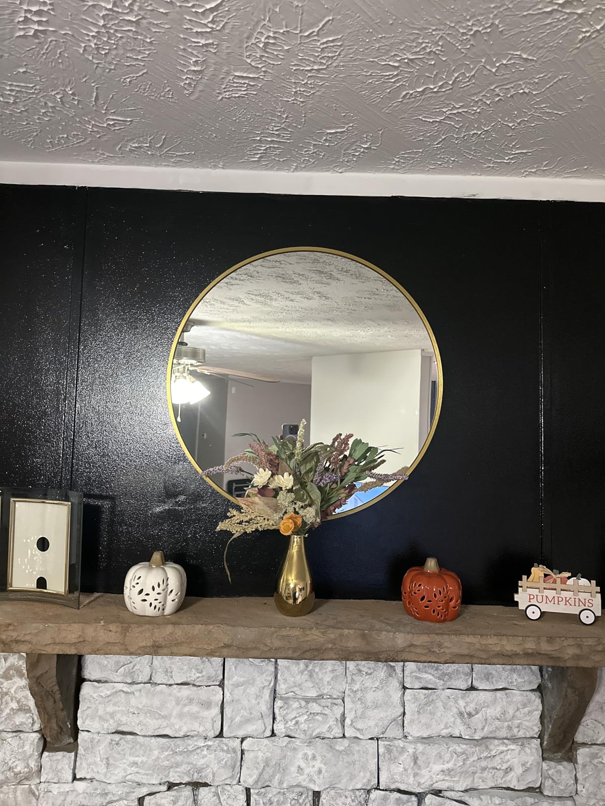 Round Mirror, Black Round Mirror 24 inch, Circle Wall Mirrors Metal Frame, Circular Mirrors for Wall, Living Room, Bathroom, Vanity, Entryway, Hallway. - Customer Photo 2