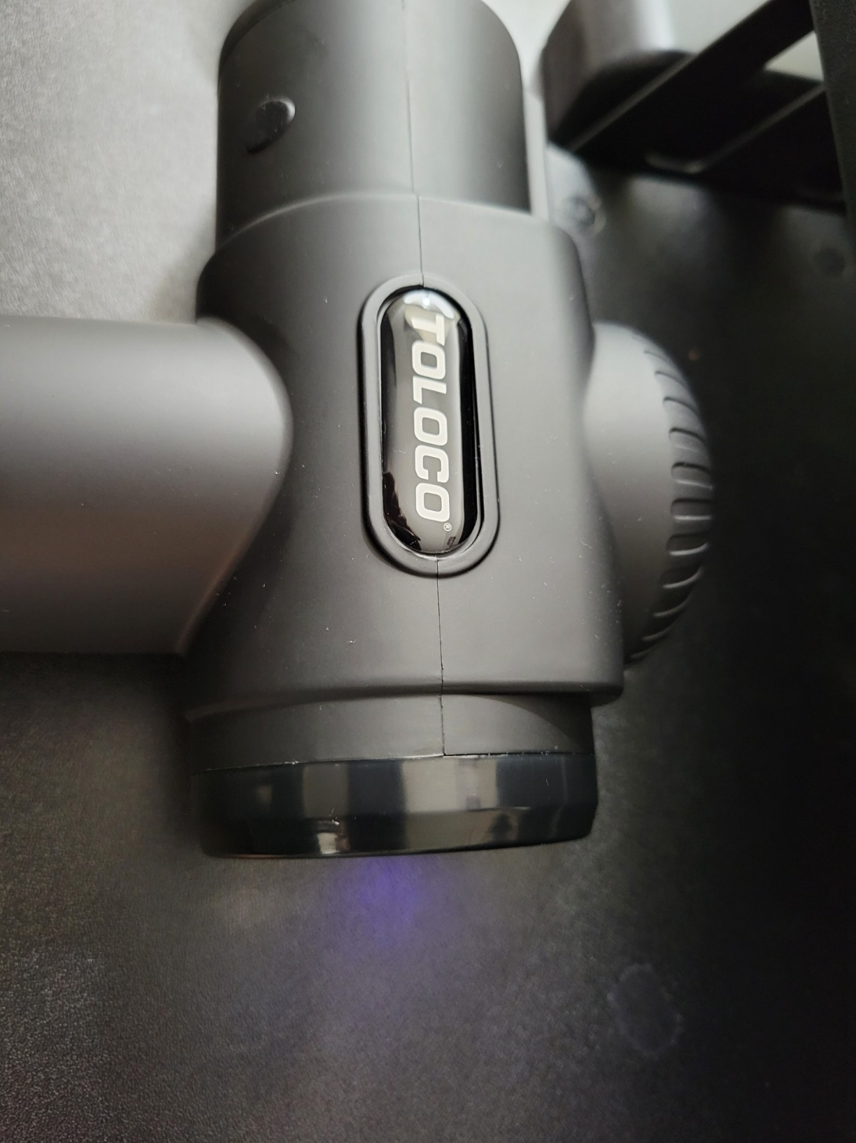 TOLOCO Massage Gun, Deep Tissue Back Massage for Athletes for Pain Relief, Percussion Massager with 10 Massages Heads & Silent Brushless Motor, Gifts for Fathers Day, Black Customer Review TOLOCO Massage Gun, Deep Tissue Back Massage for Athletes for Pain Relief, Percussion Massager with 10 Massages Heads & Silent Brushless Motor, Gifts for Fathers Day, Black - Customer Photo 2