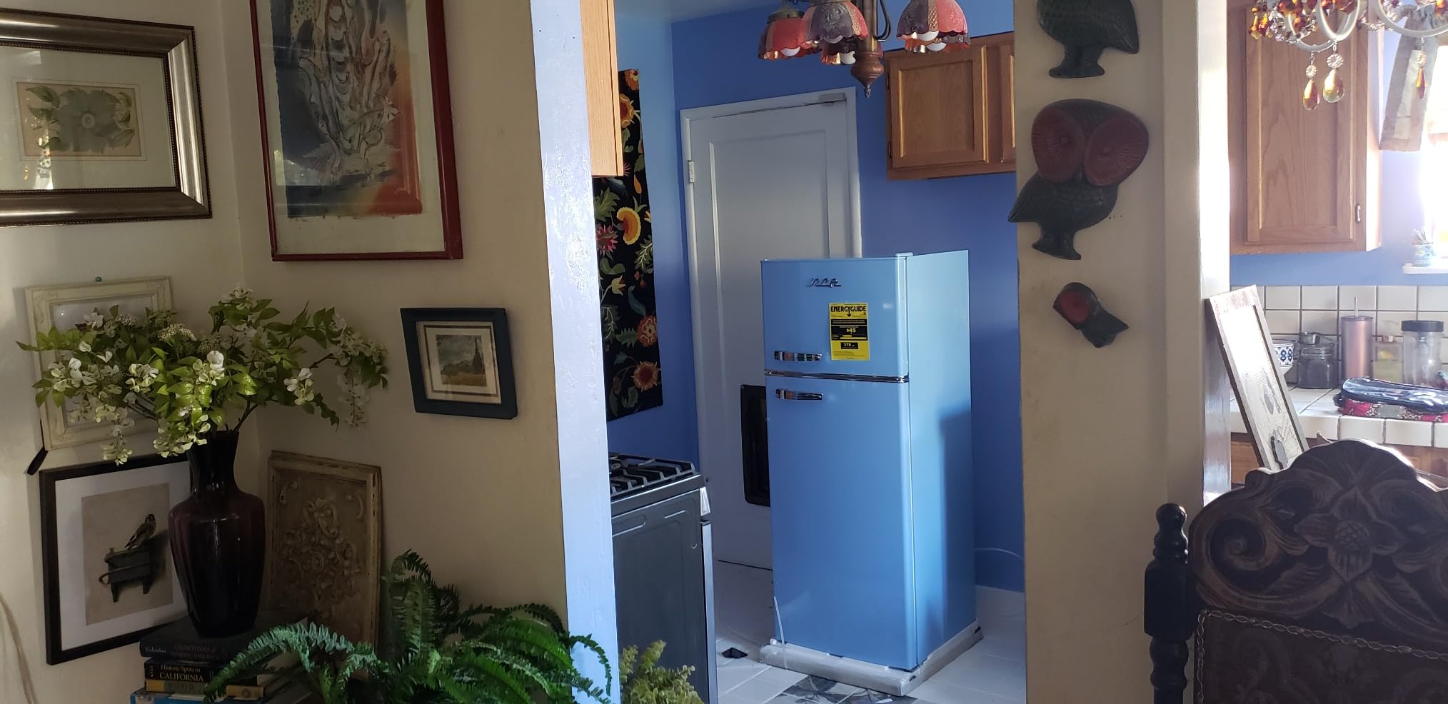 HAMILTON BEACH 2 Door Apartment Size Refrigerator with Freezer, 7.5 cu. ft, Retro Black - Customer Photo 2