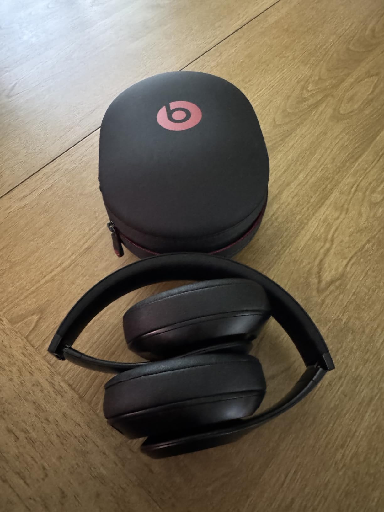 Beats Studio3 Wireless Noise Cancelling Over-Ear Headphones - Apple W1 Headphone Chip, Class 1 Bluetooth, 22 Hours of Listening Time, Built-in Microphone - Matte Black - Customer Photo 3