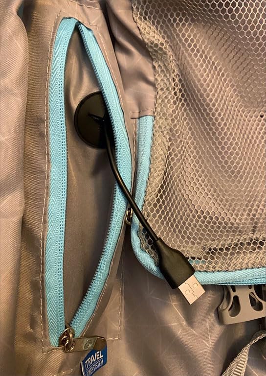 Traveler's Choice Pagosa Indestructible Hardshell Expandable Spinner Luggage, Navy, 22-Inch Carry-on - Customer Photo 1