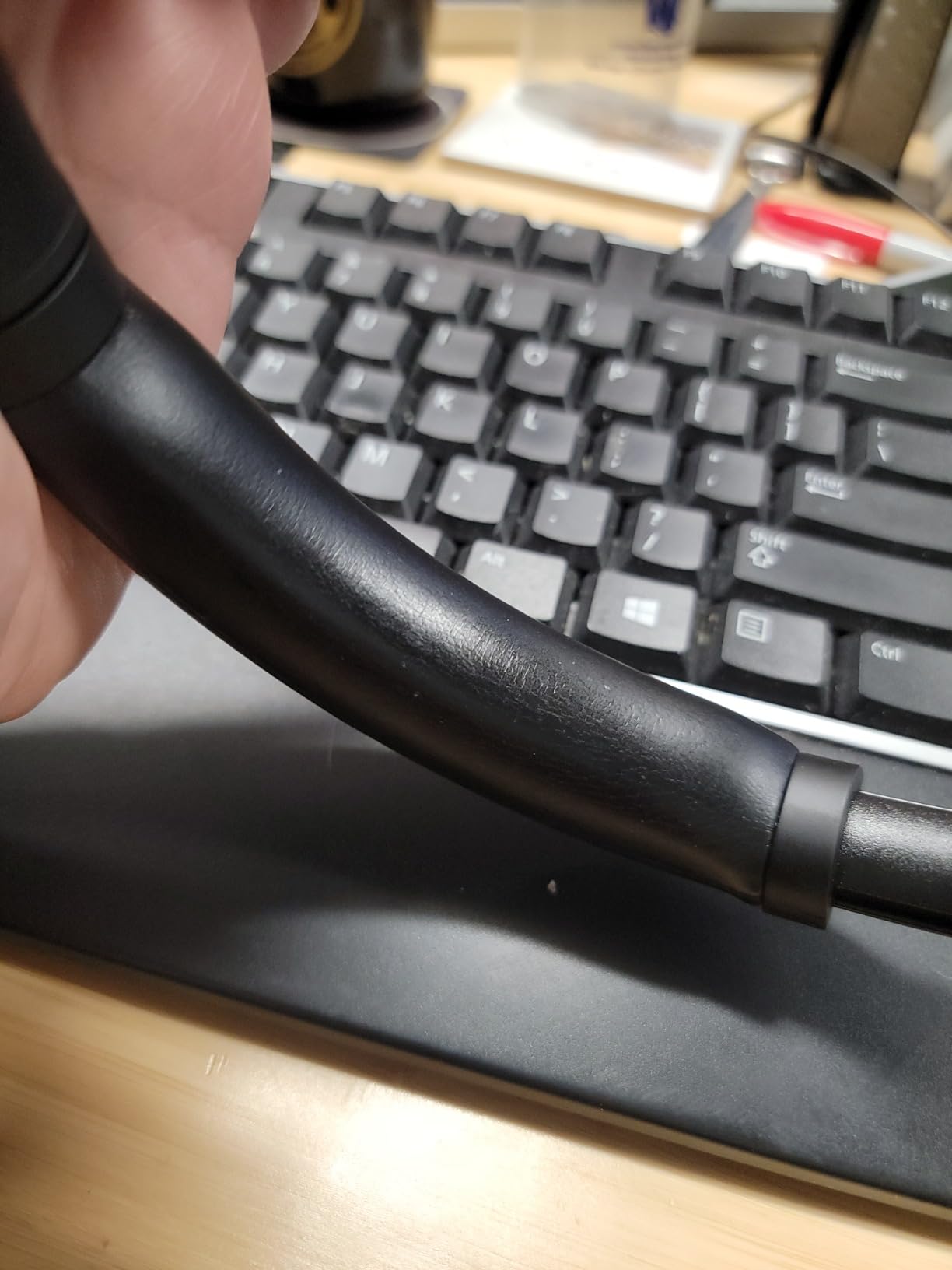 Sony WH-1000XM4 Wireless Premium Noise Canceling Overhead Headphones with Mic for Phone-Call and Alexa Voice Control, Black - Customer Photo 4