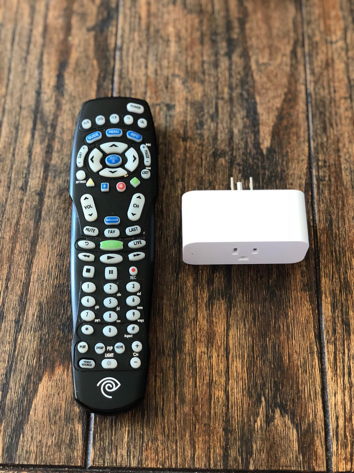 Amazon Smart Plug | Works with Alexa | Simple setup, endless possibilities - Customer Photo 1