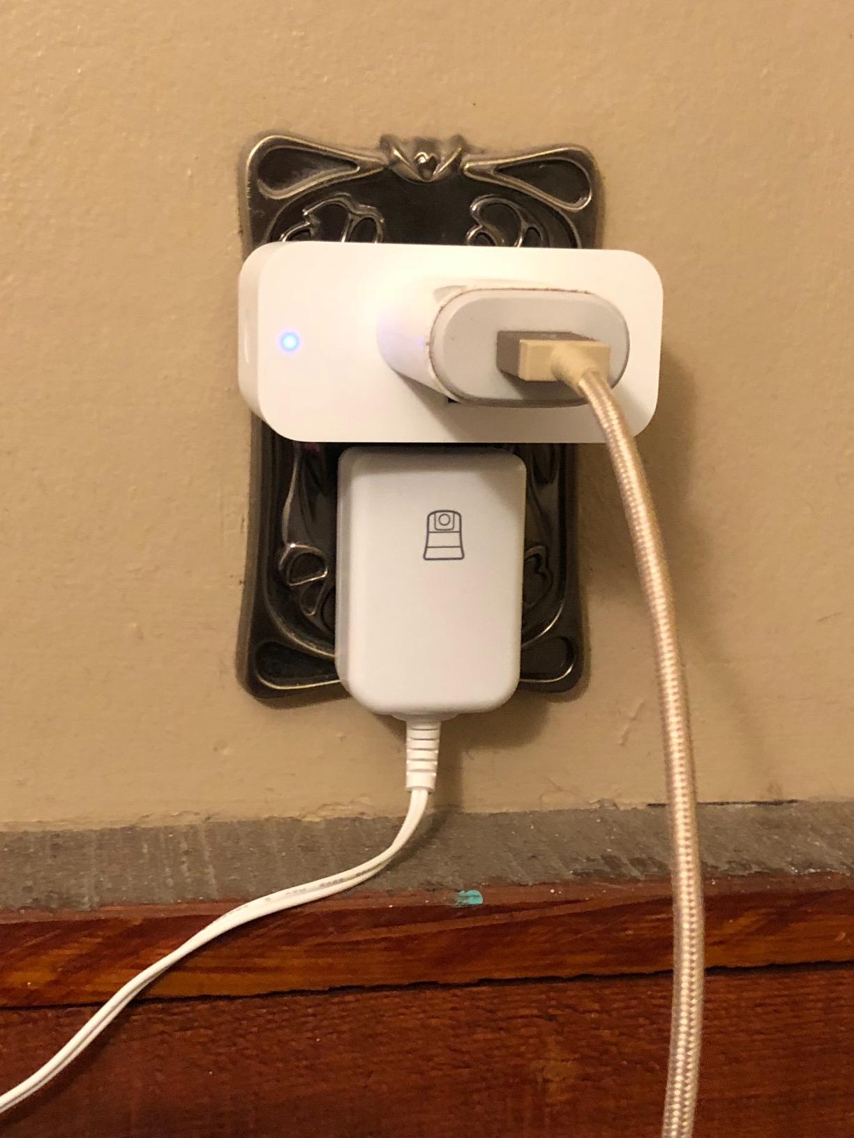 Amazon Smart Plug | Works with Alexa | Simple setup, endless possibilities - Customer Photo 2