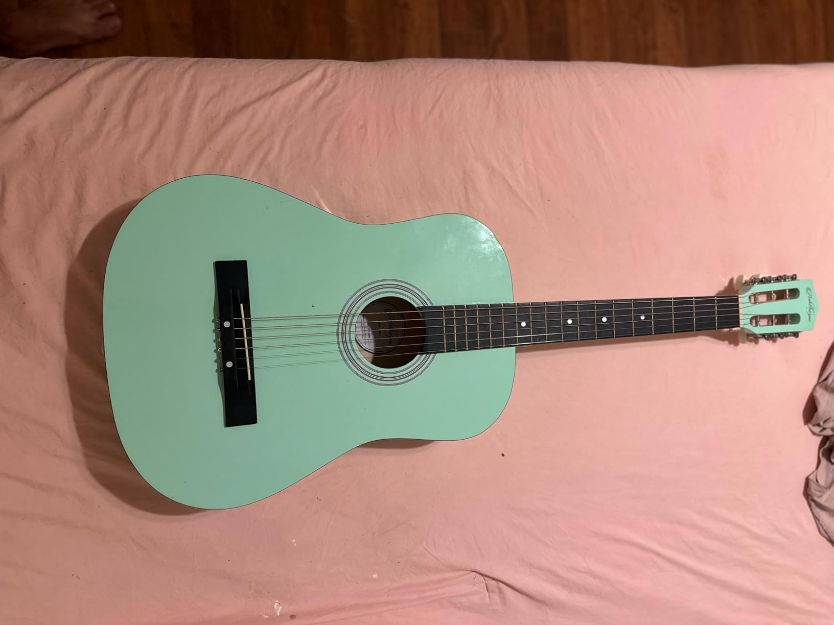 Ashthorpe 38-inch Beginner Acoustic Guitar Package (Black), Basic Starter Kit w/Gig Bag, Strings, Strap, Tuner, Pitch Pipe, Picks - Customer Photo 1