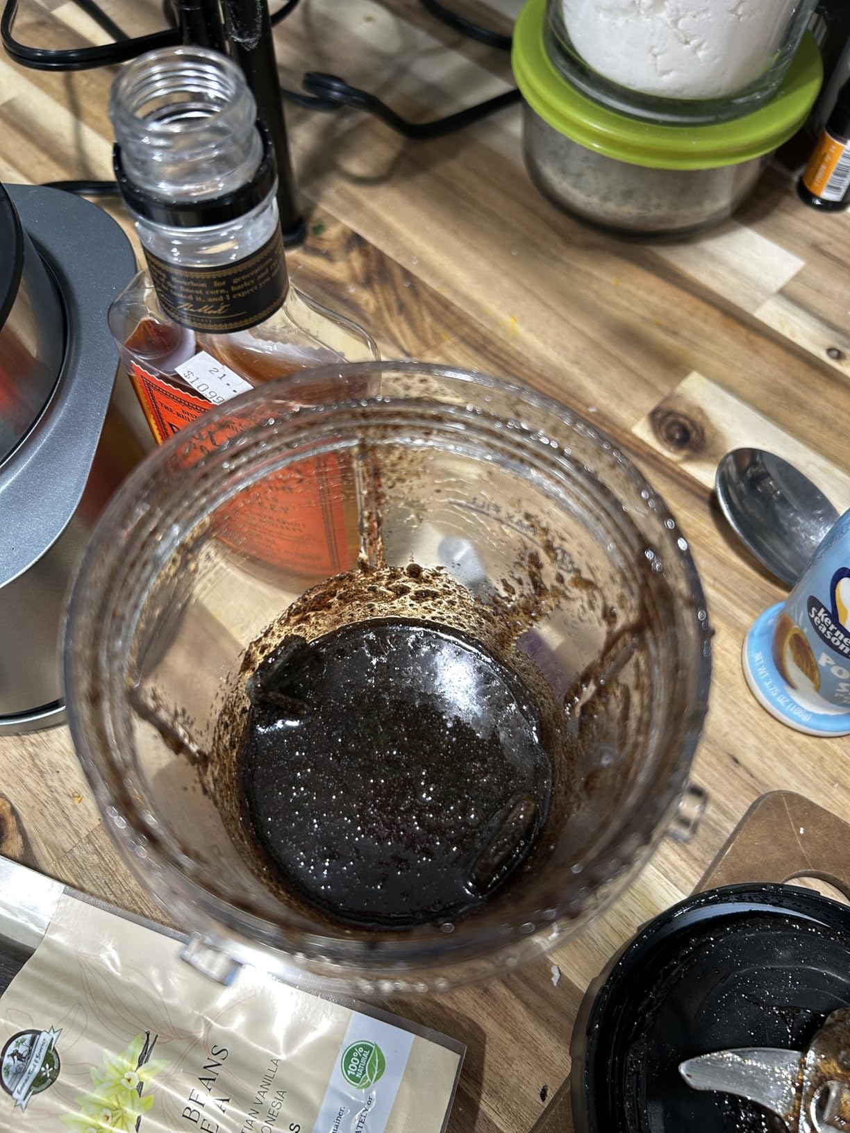 Ninja Blenders for Kitchen | Smoothie Blender, Mixer, Grinder - Premium Blending Performance for Sauces, Frozen Drinks, and More | 1200 Peak Watt Motor | SS101 Foodi Personal Smoothie Maker - Customer Photo 1