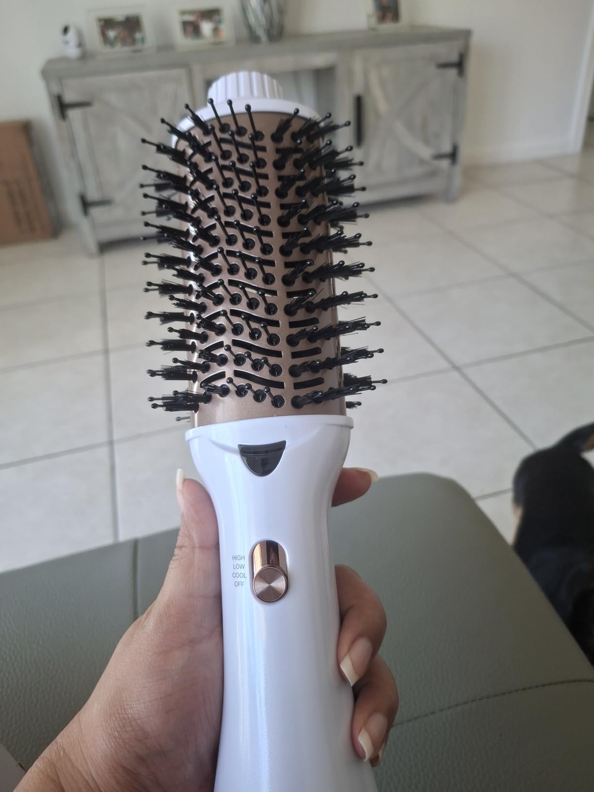 One Step Hair Dryer & Volumizing Hot Air Brush, Blow Dryer, Ceramic Straightener, Curler & Hot Comb 4 in 1 Salon Ionic Brush, Hair Styling Tools, Black - Customer Photo 5