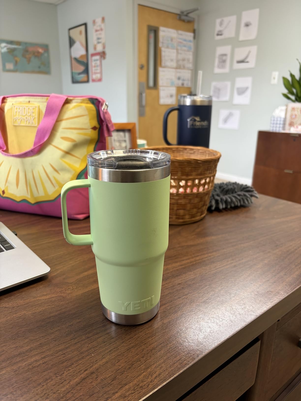 YETI Rambler 20 oz Travel Mug, Stainless Steel, Vacuum Insulated with Stronghold Lid - Customer Photo 1