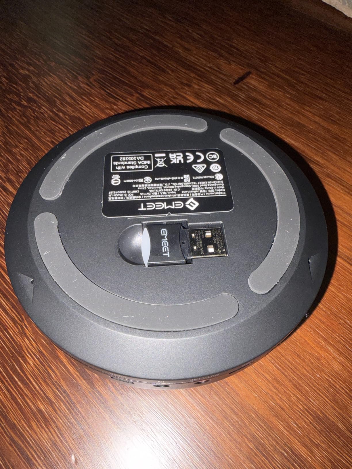 EMEET Conference Speaker and Microphone Luna 360° Voice Pickup w/Noise Reduction/Mute/Indicator USB Bluetooth Speakerphone w/Dongle for 8 People Daisy Chain for 16 Compatible with Leading Software - Customer Photo 1