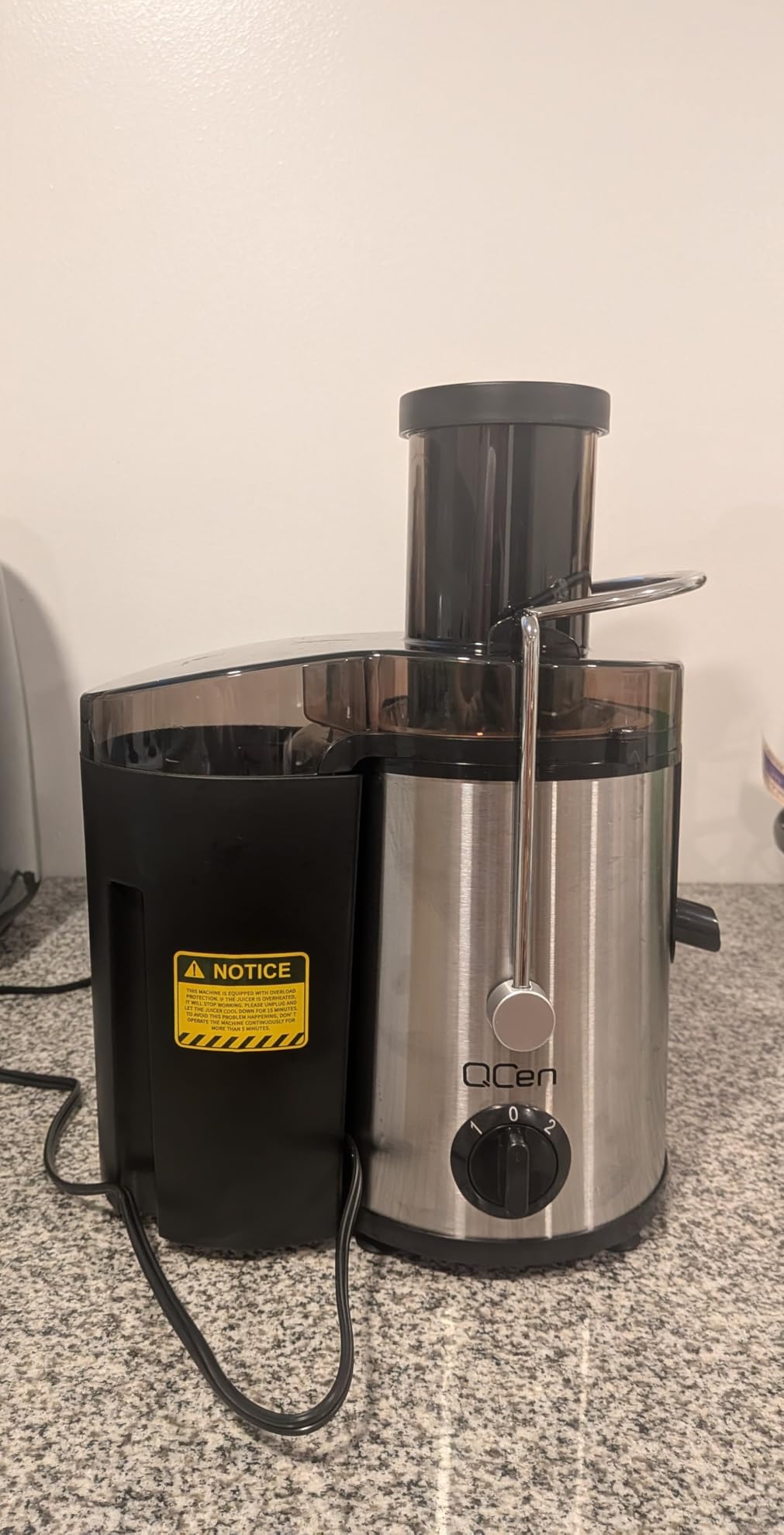Qcen Juicer Machine, 500W Centrifugal Juicer Extractor with Wide Mouth 3