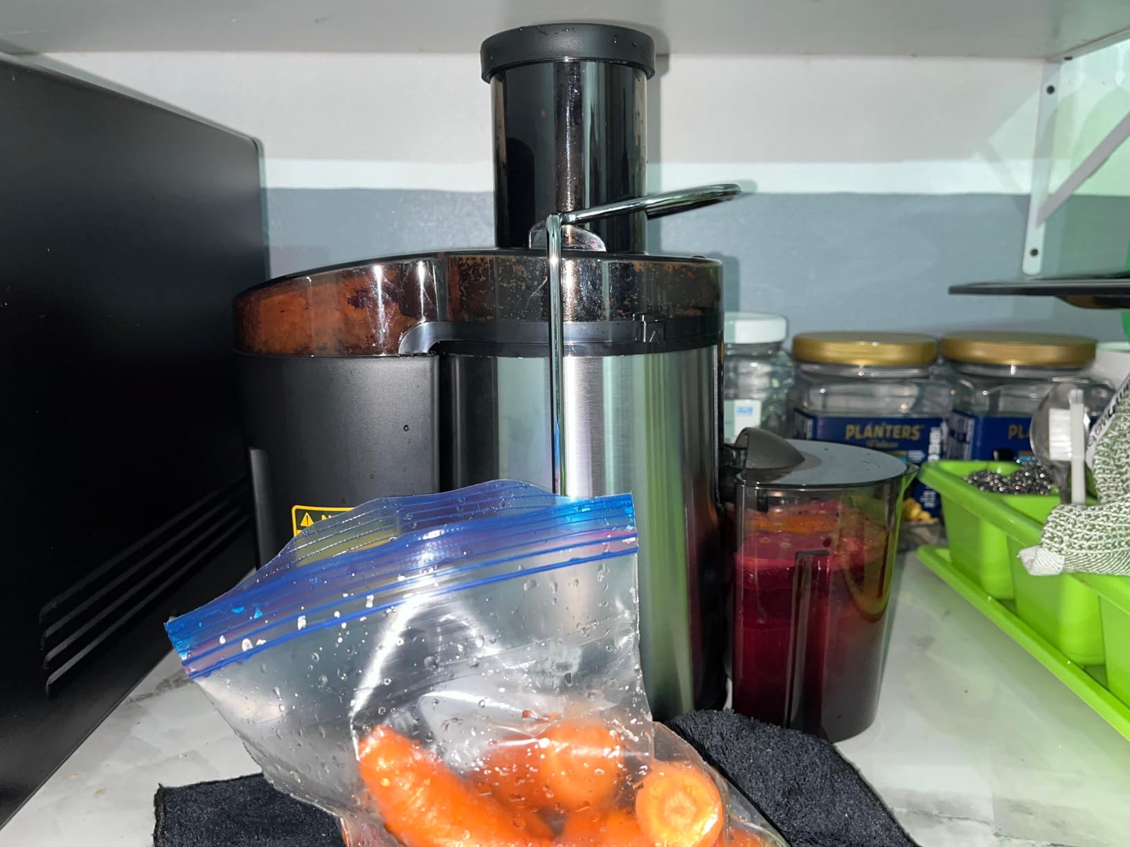 Qcen Juicer Machine, 500W Centrifugal Juicer Extractor with Wide Mouth 3