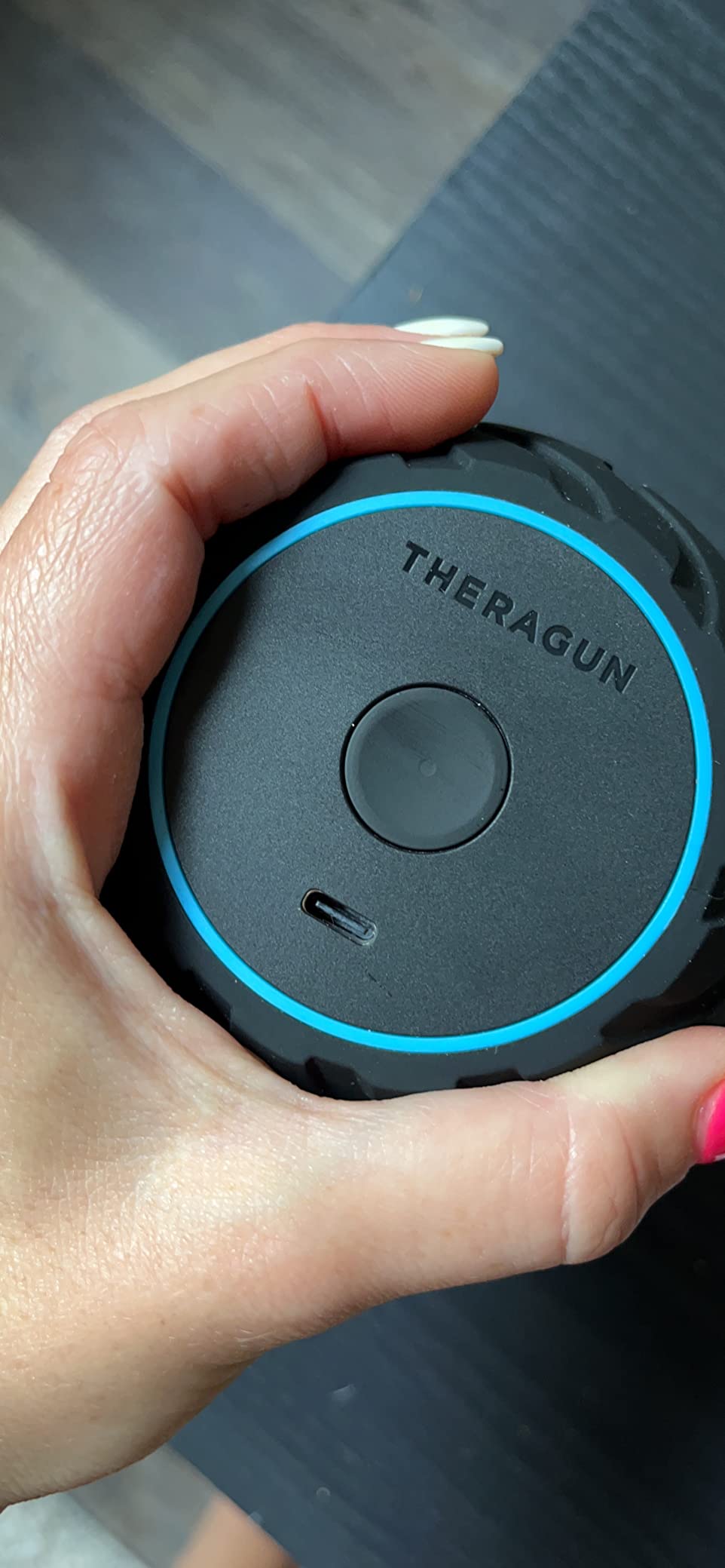 TheraGun Therabody WaveRoller - High Density Foam Roller for Body and Large Muscles. Bluetooth Enabled with 5 Customizable Vibration Frequencies in Therabody App - Customer Photo 1