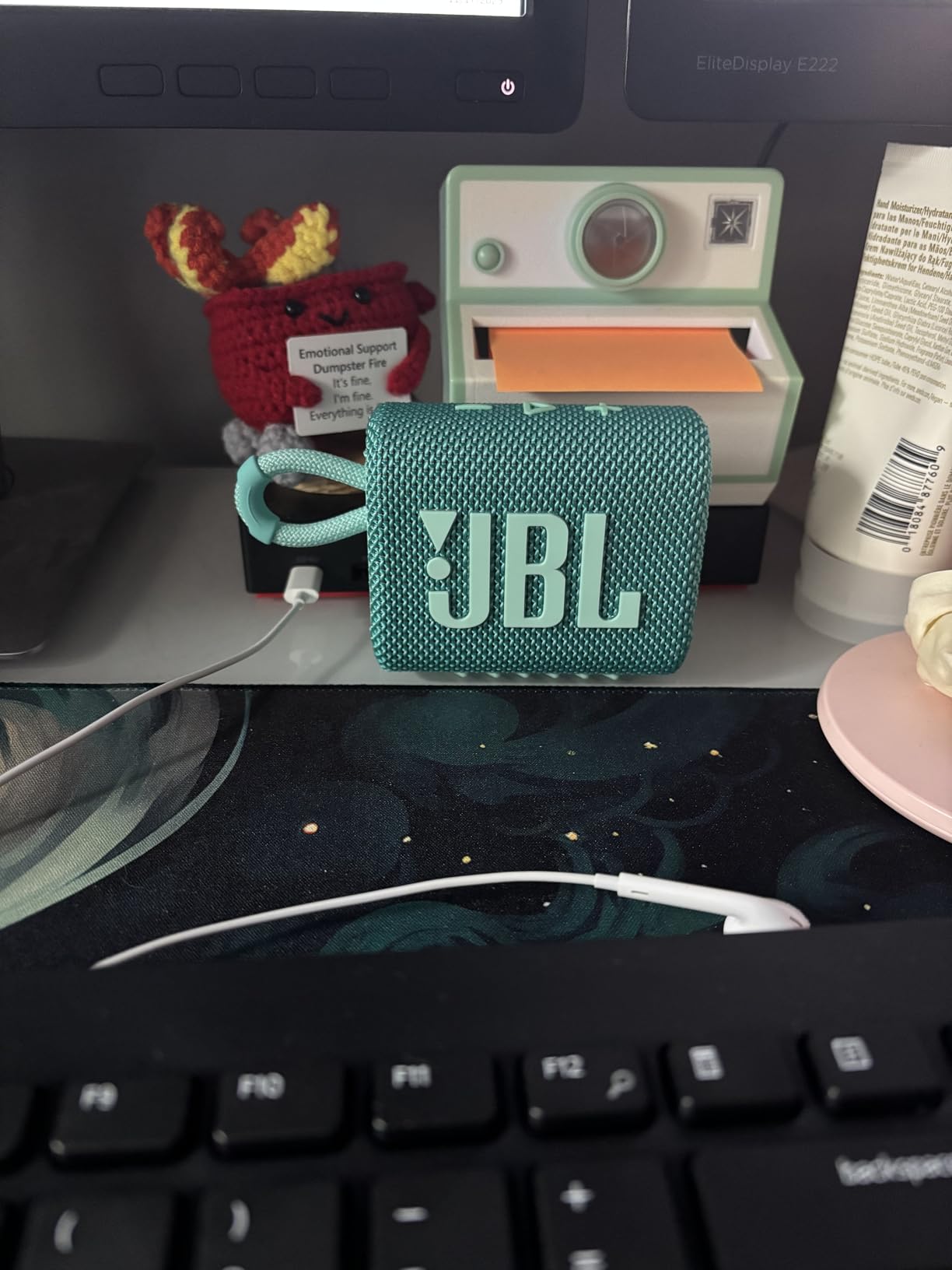 JBL Go 3 - Portable Mini Bluetooth Speaker, big audio and punchy bass, IP67 waterproof and dustproof, 5 hours of playtime - Customer Photo 3