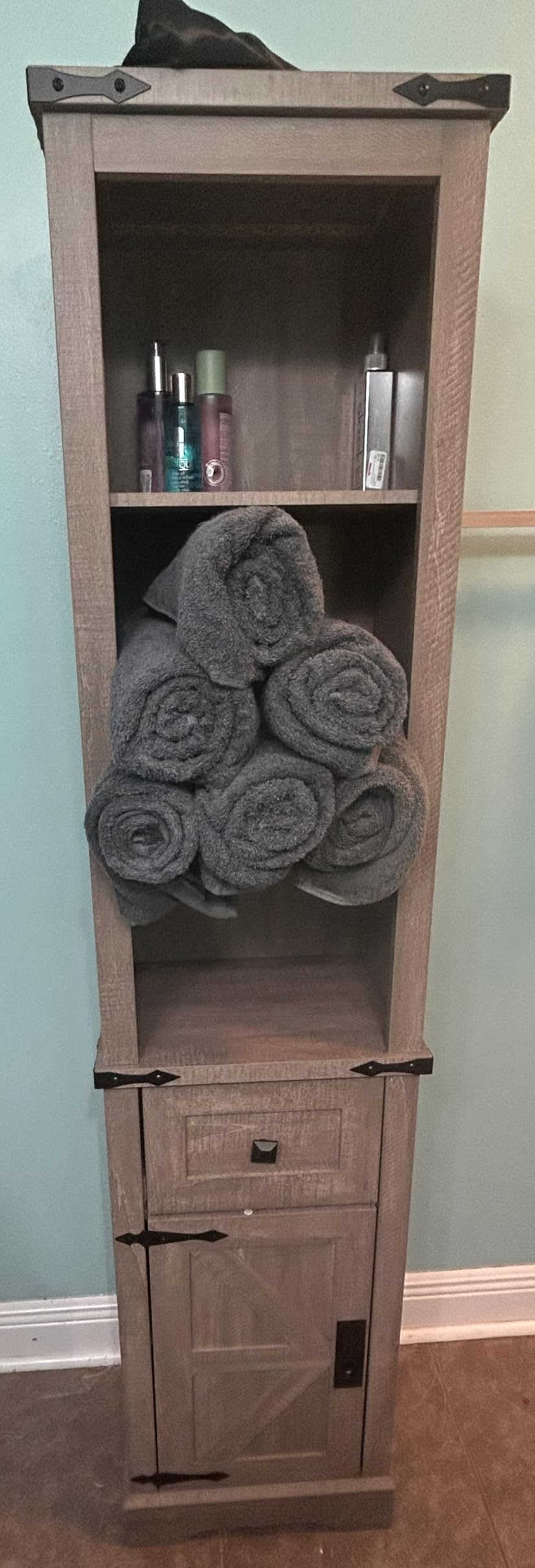 Tens Towels Pack of 4 Extra Large Bath Towels 30 x 60 Inches, 100% Cotton, Larger & Lighter Weight, Quicker to Dry, Super Soft and Absorbent, Perfect for Bathroom, Dark Grey - Customer Photo 1