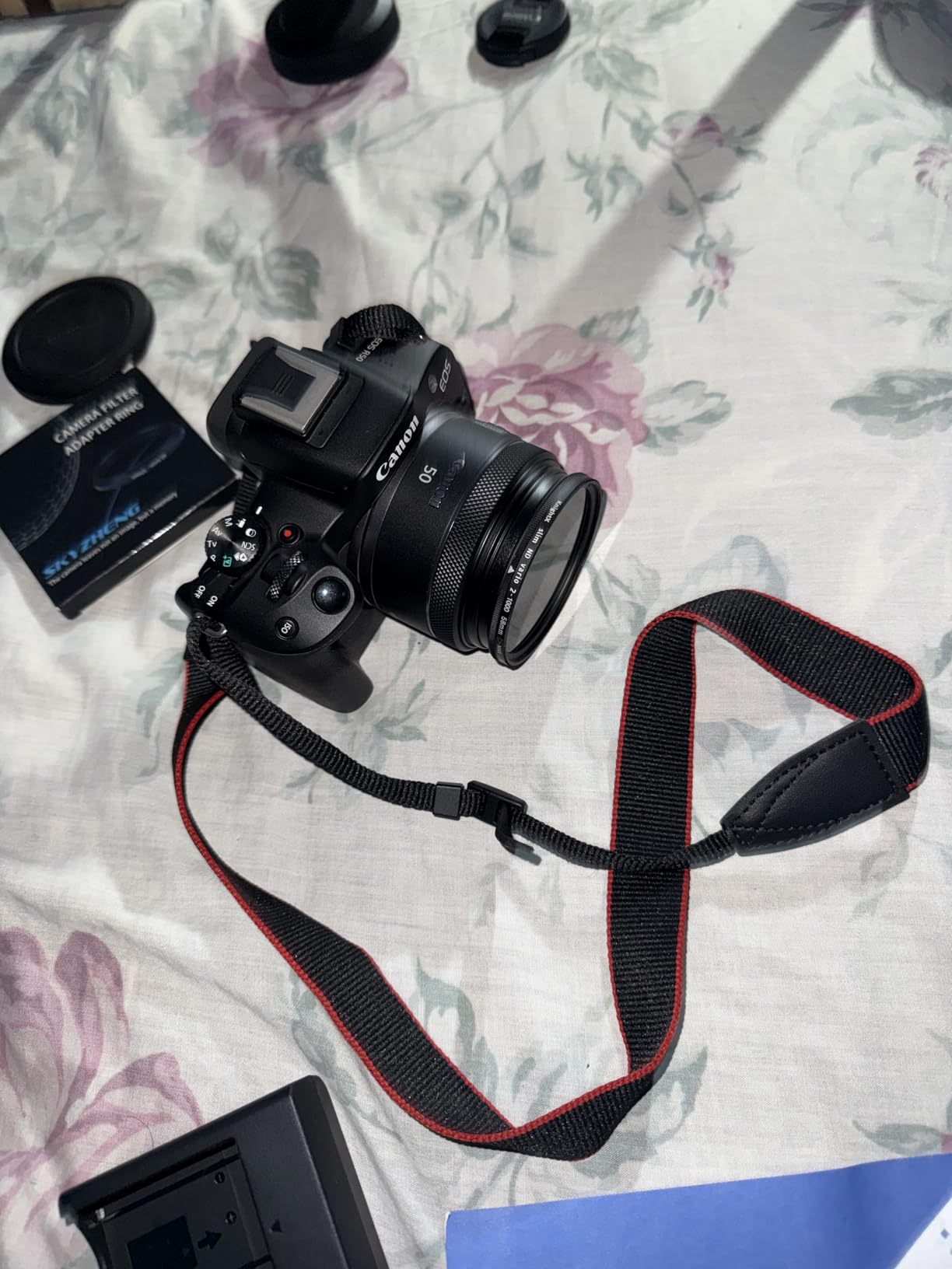 Canon RF50mm F1.8 STM Lens, Fixed Focal Length Prime Lens, Compatible with EOS R Series Mirrorless Cameras, Black Customer Review Canon RF50mm F1.8 STM Lens, Fixed Focal Length Prime Lens, Compatible with EOS R Series Mirrorless Cameras, Black - Customer Photo 2