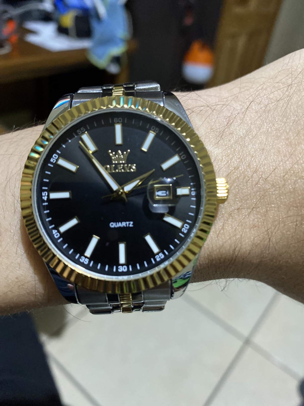 OLEVS Men's Luxury Stainless Steel Watch, Big Face Gold Silver Two Tone Three Hand Analog Quartz Watch, Easy to Read Waterproof Luminous Day Date Wrist Watches for Men - Customer Photo 1