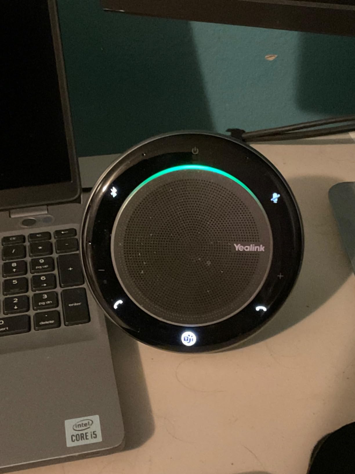 Yealink Bluetooth Speakerphone Conference Microphone Teams Certified CP700 USB Full Duplex Noise Reduction Algorithm Home Office 360° Voice Pickup (Package Without dongle) - Customer Photo 1