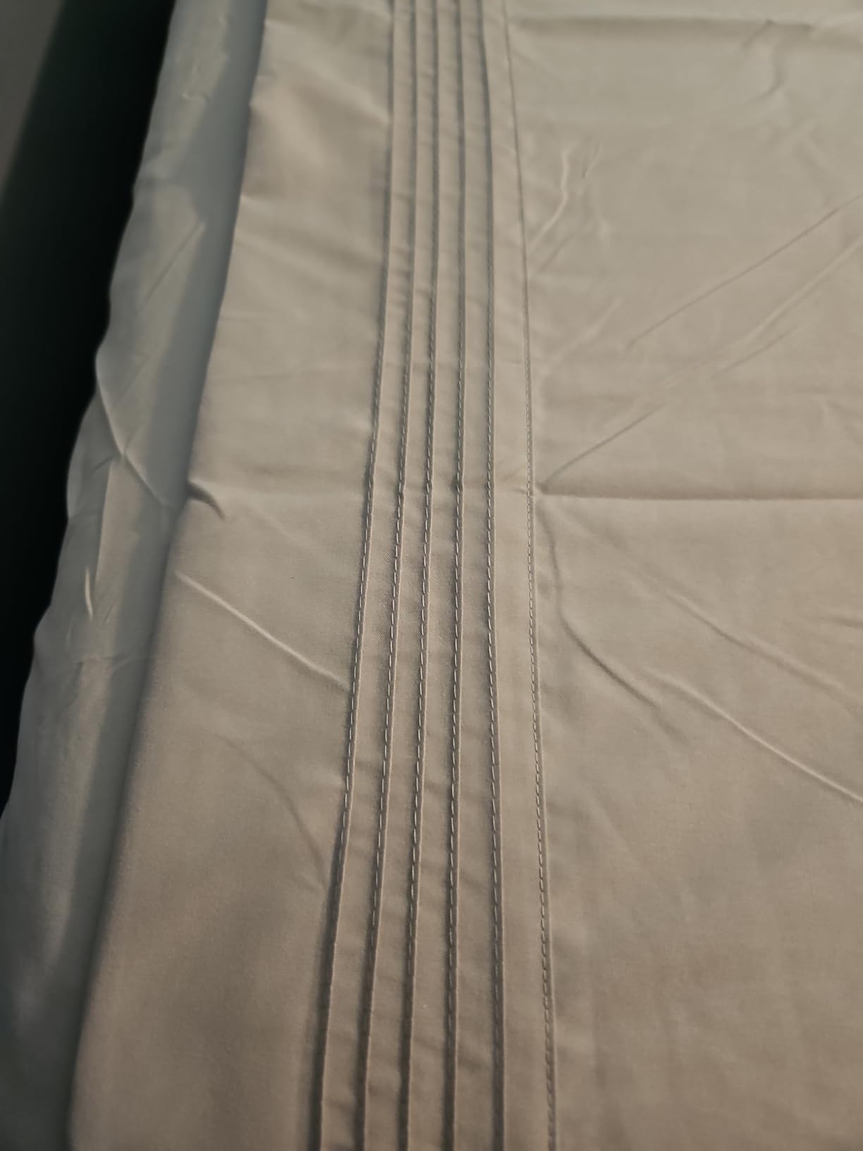 Bedsure Deep Pocket Queen Sheets Set - Fits Mattresses Up to 21 Inches Thick - 4 Piece GentleSoft Bed Sheets, Moisture Wicking, Soft & Cooling Bedsheet & Pillowcases, Easy & Secure Fit, Light Grey Customer Review Bedsure Deep Pocket Queen Sheets Set - Fits Mattresses Up to 21 Inches Thick - 4 Piece GentleSoft Bed Sheets, Moisture Wicking, Soft & Cooling Bedsheet & Pillowcases, Easy & Secure Fit, Light Grey - Customer Photo 3