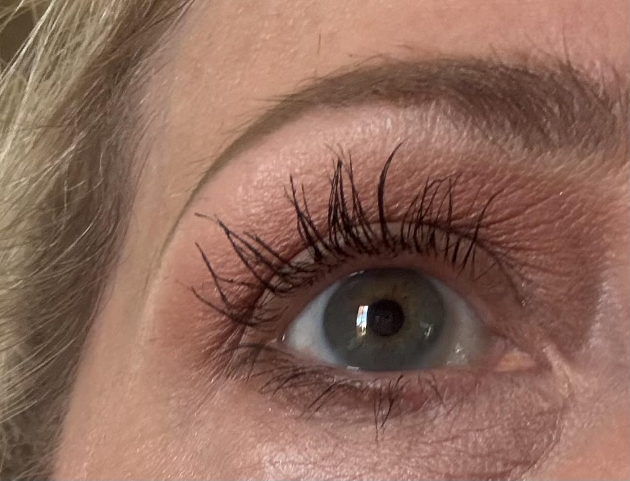 Lash Idôle Lash-Lifting & Volumizing Mascara - Black Mascara for Instant Volume, Length & Lift - Smudge Proof & Up To 24H Wear - Black - Customer Photo 2