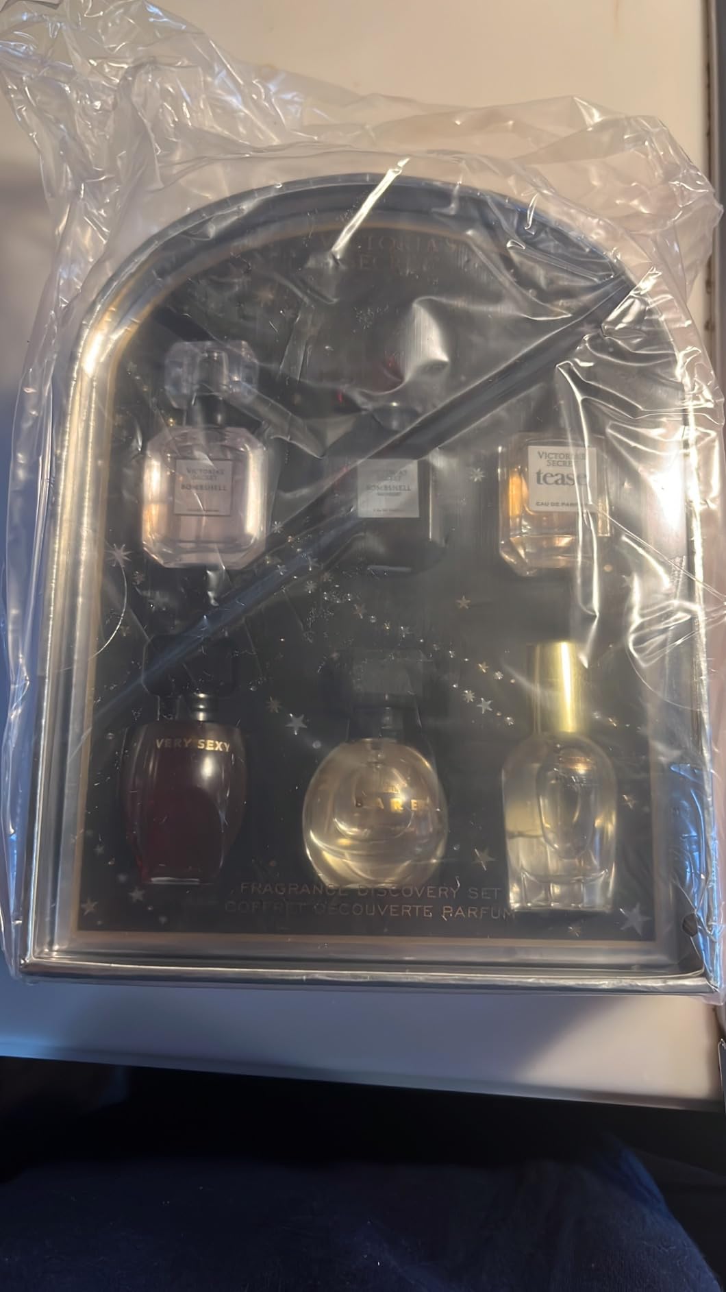 Victoria's Secret Mini Eau de Parfum Discovery Gift Set: Bombshell, Bombshell Magic, Tease, Bare, Very Sexy, & Heavenly - Customer Photo 2