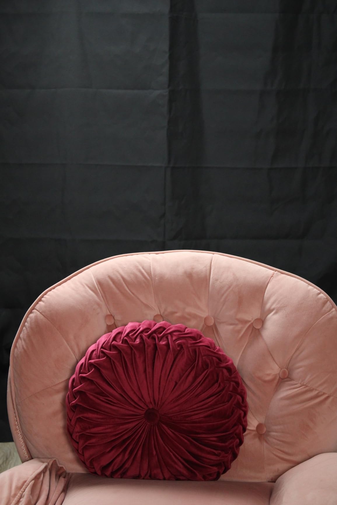 Black White Backdrop Screen with Stand Kit 5x6.5ft for Photo Video Studio, 2-in-1 Revisible Black Backdrop White Screen with T-Shaped Photography Background Support Stand and 5 Clamps Customer Review Black White Backdrop Screen with Stand Kit 5x6.5ft for Photo Video Studio, 2-in-1 Revisible Black Backdrop White Screen with T-Shaped Photography Background Support Stand and 5 Clamps - Customer Photo 3