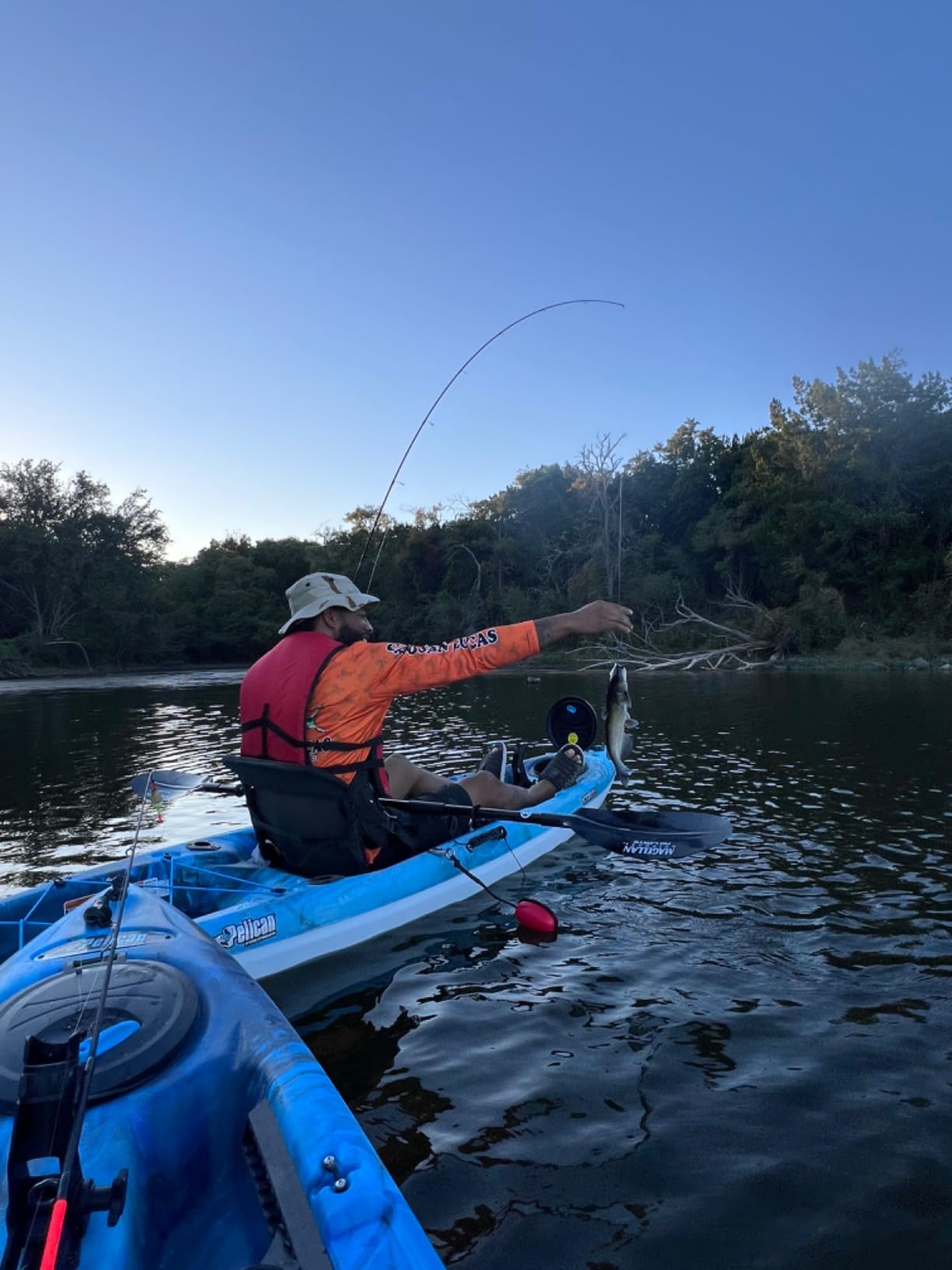 LUCKY Kayak Portable Fish Depth Finder Water Handheld Fish Finder Sonar Castable Kayak Boat Fishfinder Transducer Fishing LCD Display FFC1108 - Customer Photo 2