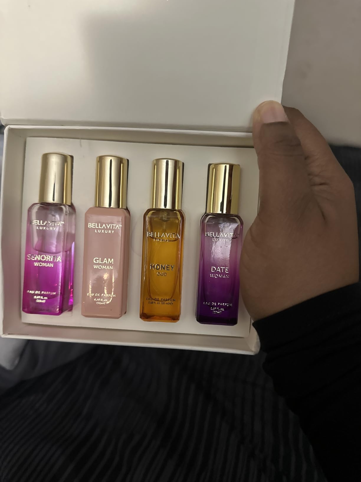 BellaVita Luxury Women's Perfume Gift Set (4x20ml) | Notes of Floral, Sweet, Spicey Red Fruit, Vanilla & Musk | DATE, SENORITA, GLAM & ROSE | French Parfum Collection Gift Set - Customer Photo 1