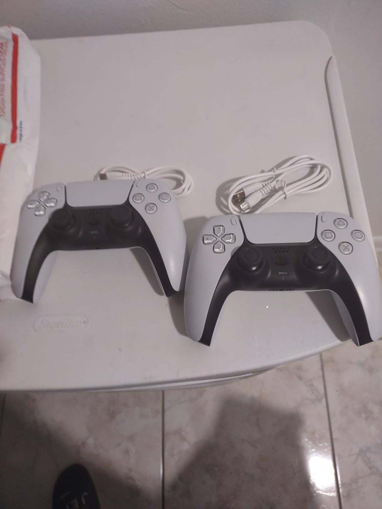 Playstation 5 DualSense Wireless Controller - White (Renewed) - Customer Photo 2