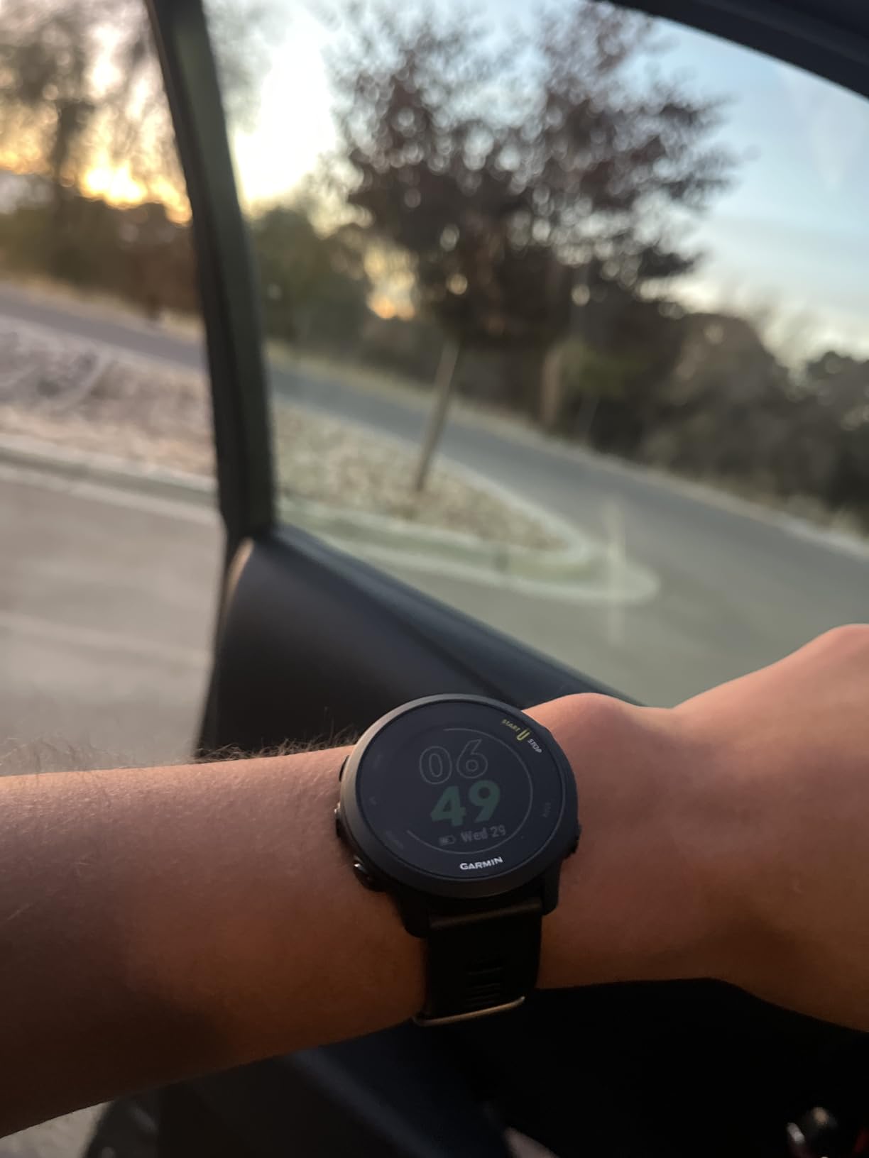 Forerunner 55, GPS Running Watch with Daily Suggested Workouts, Up to 2 Weeks of Battery Life, Black - 010-02562-00 - Customer Photo 2