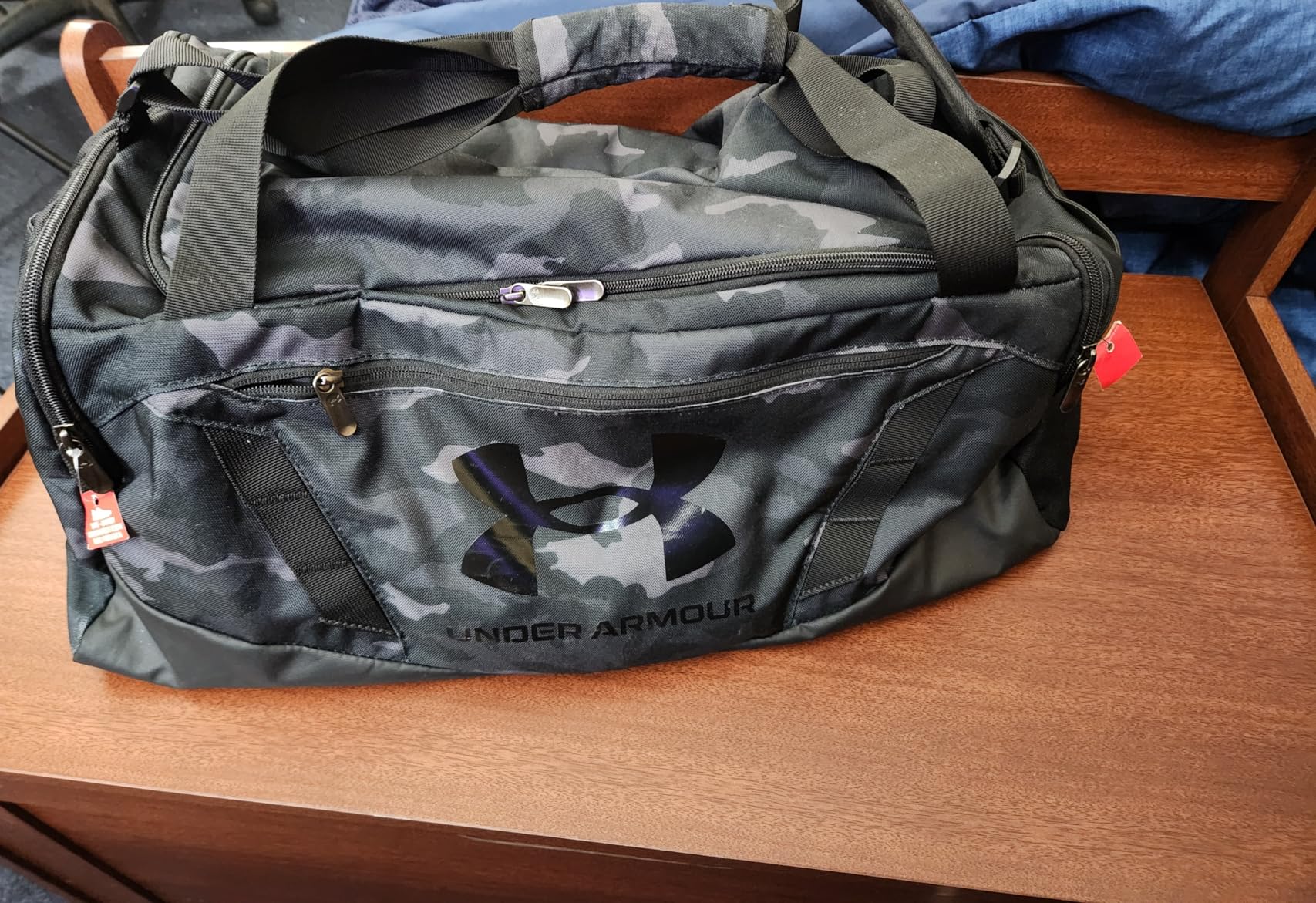 Under Armour Unisex-Adult Undeniable 5.0 Duffle Customer Review Under Armour Unisex-Adult Undeniable 5.0 Duffle - Customer Photo 1